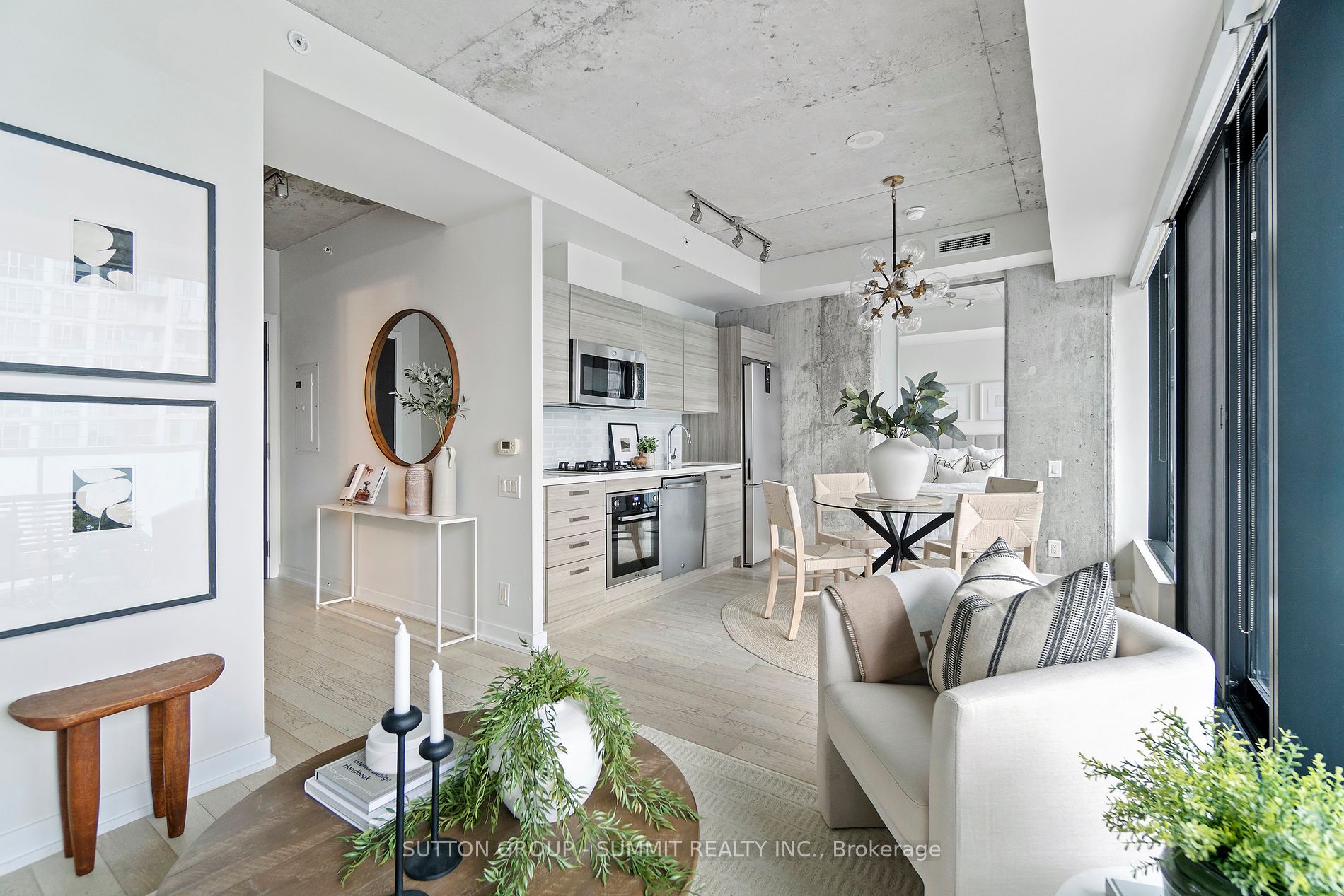 11 Charlotte St, #2501