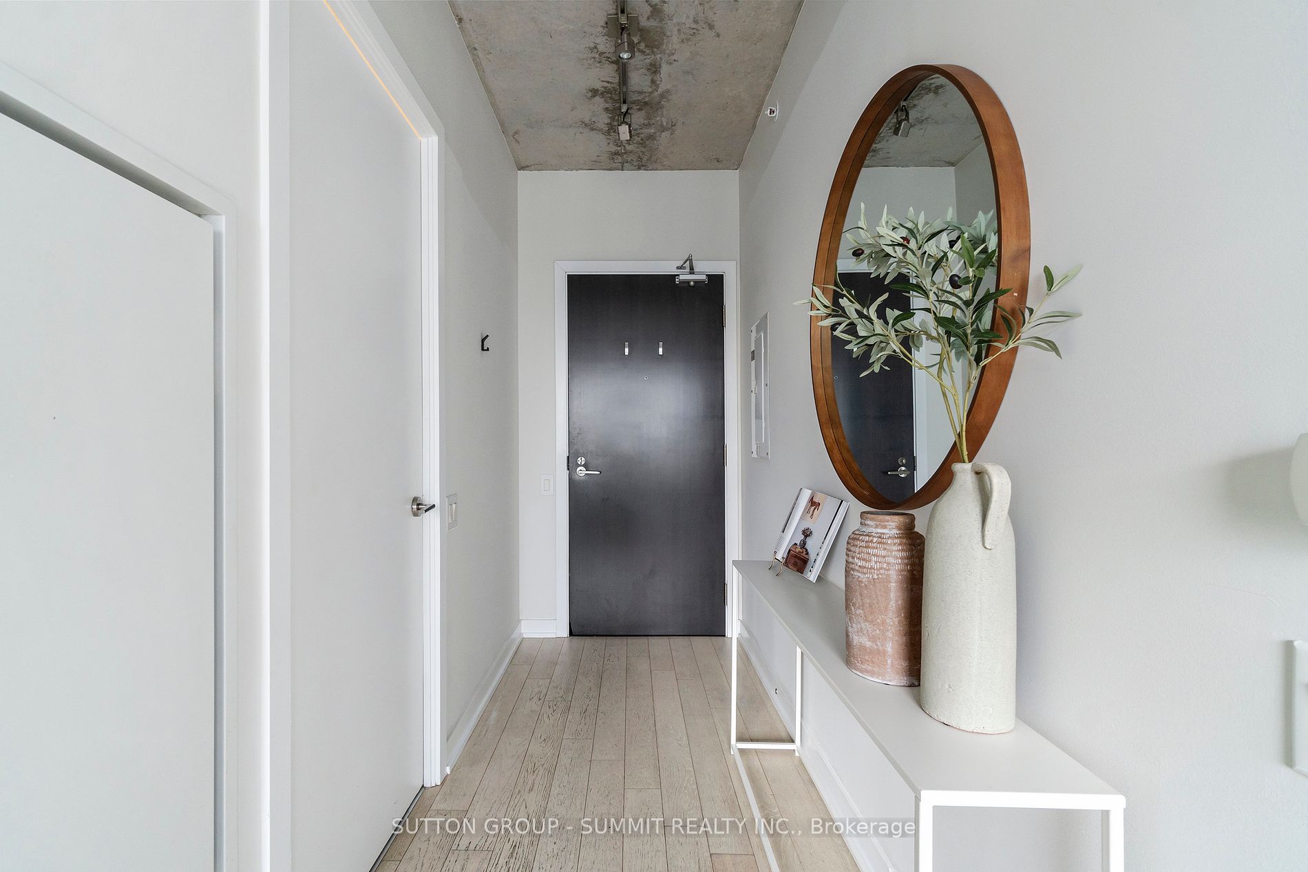 11 Charlotte St, #2501