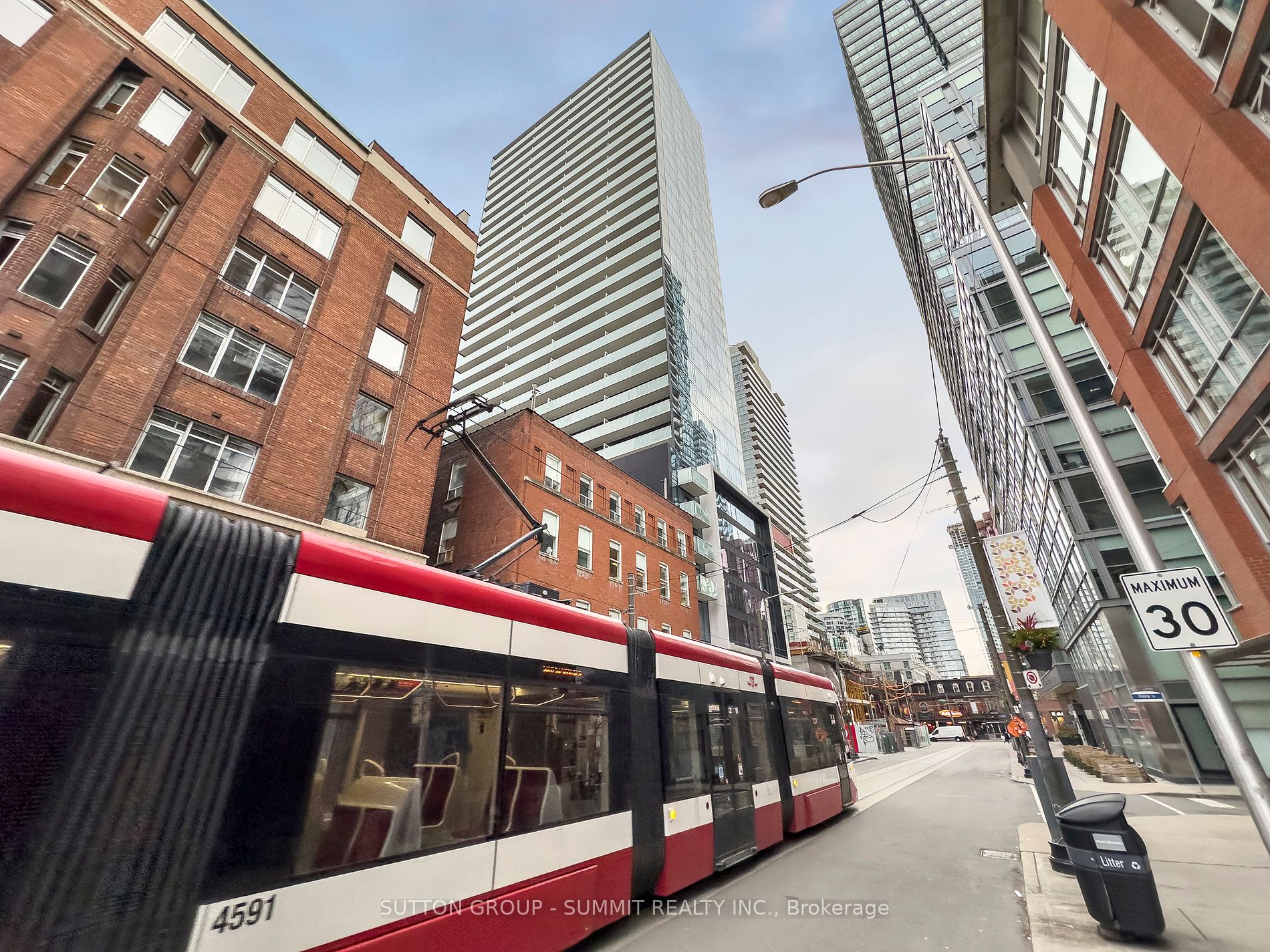 11 Charlotte St, #2501