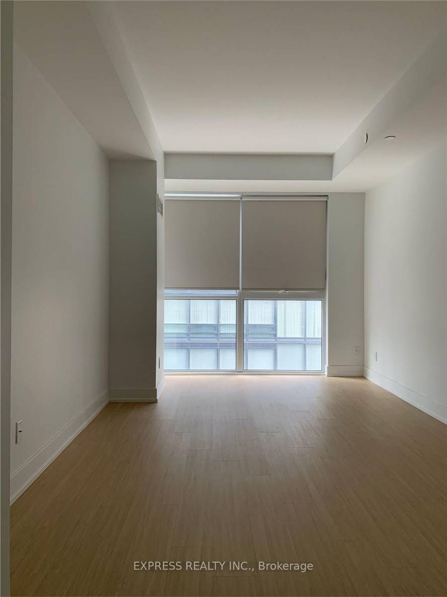 7 Grenville Street, #802