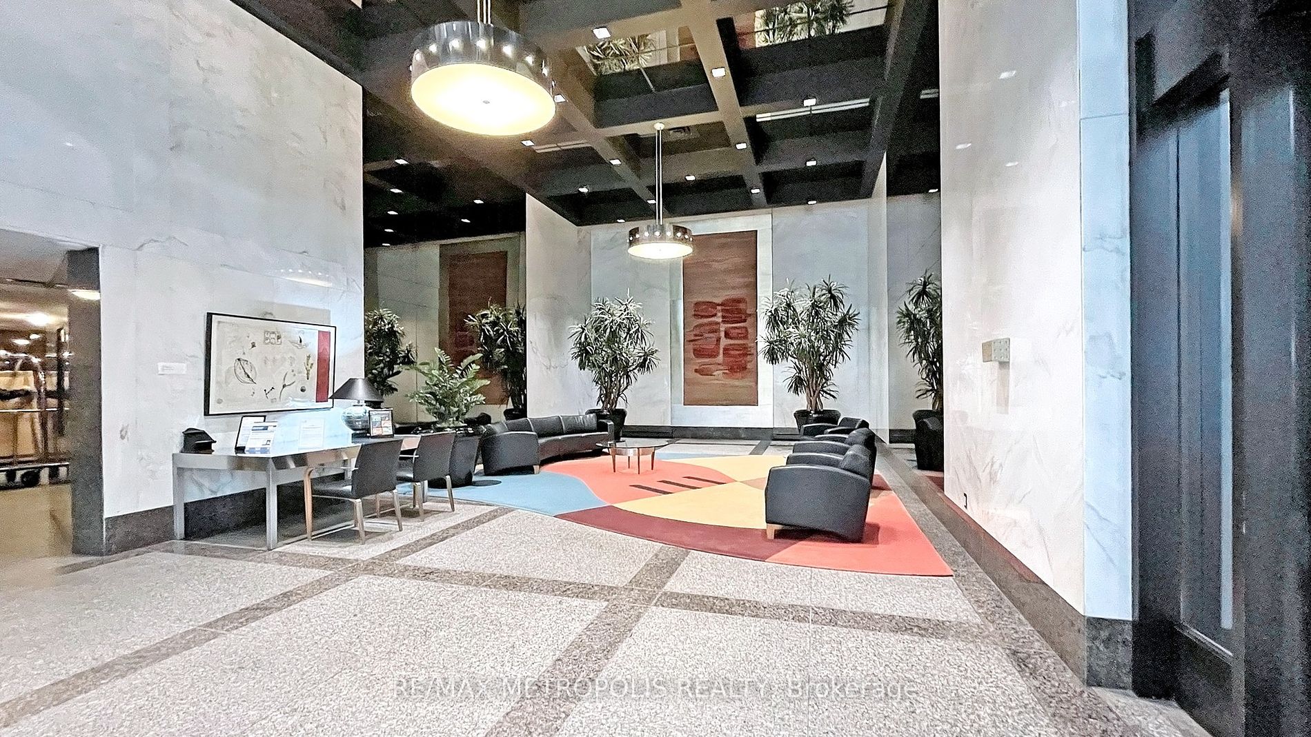 33 Harbour Square #1434
