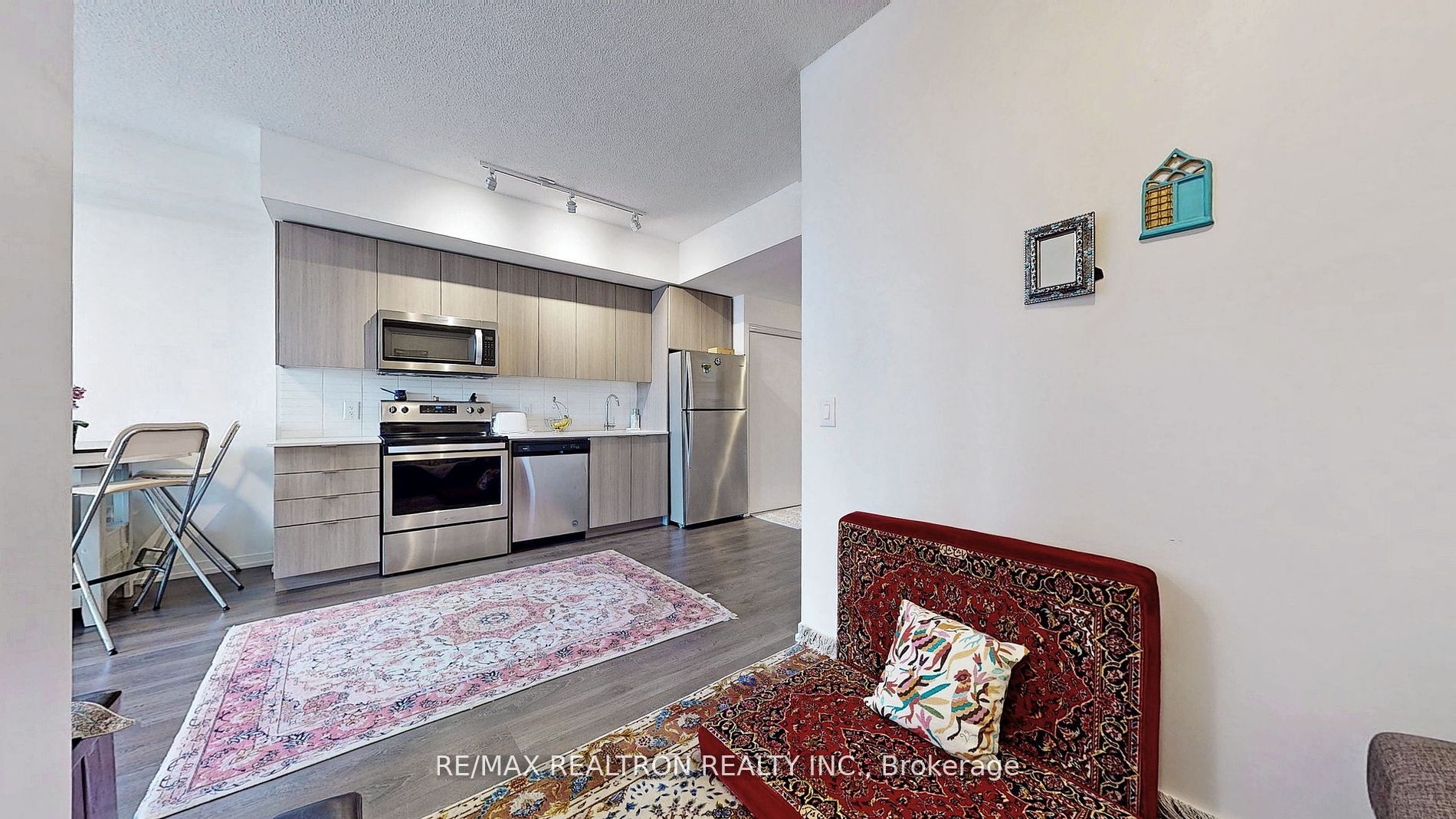 3237 Bayview Avenue, #803