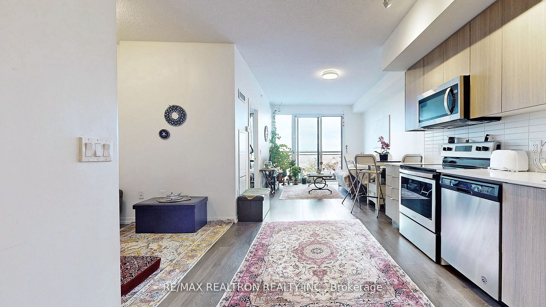 3237 Bayview Avenue, #803