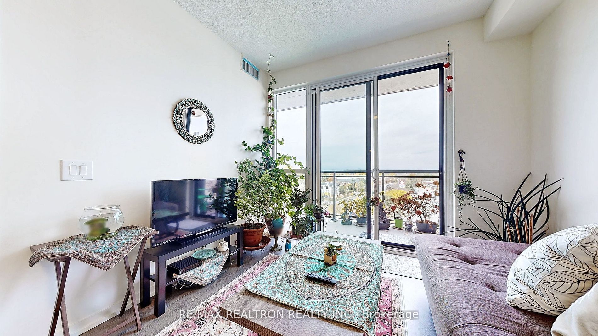 3237 Bayview Avenue, #803