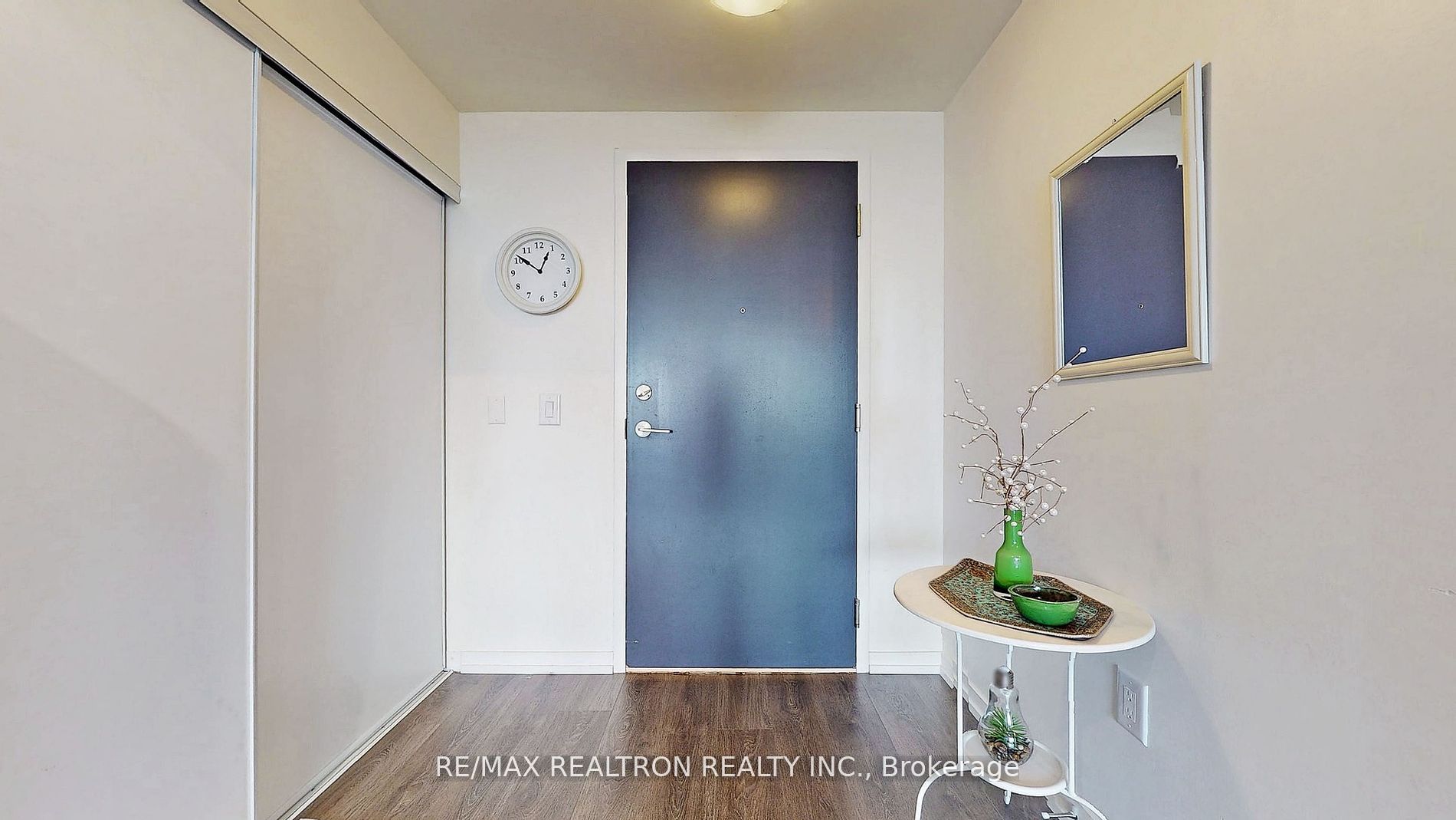 3237 Bayview Avenue, #803