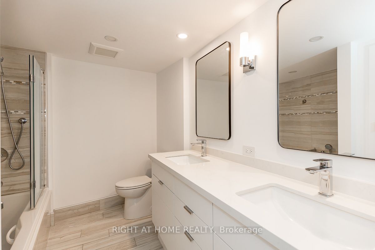 2 Alexandra Boulevard, #303