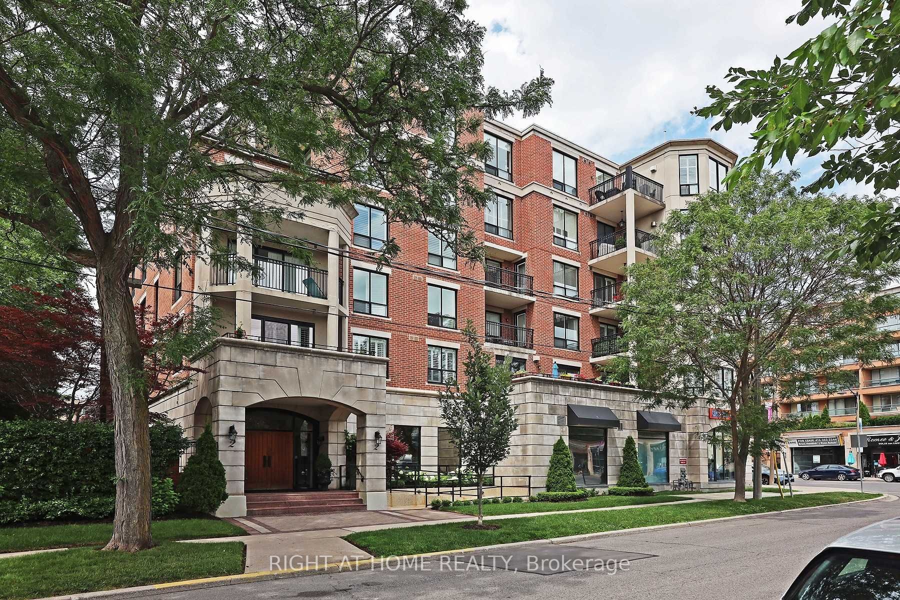 2 Alexandra Boulevard, #303