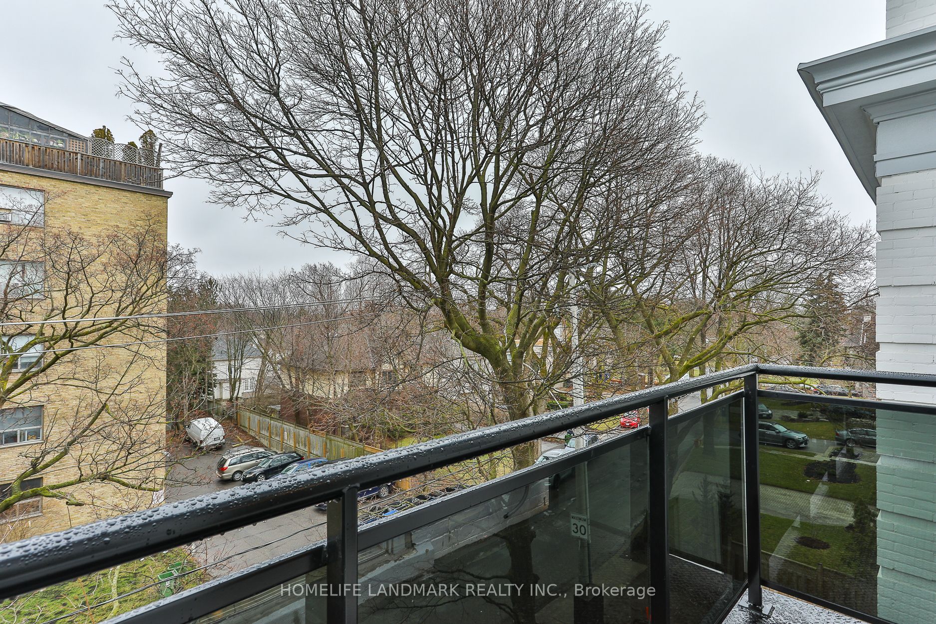 697 Eglinton Avenue W, #105