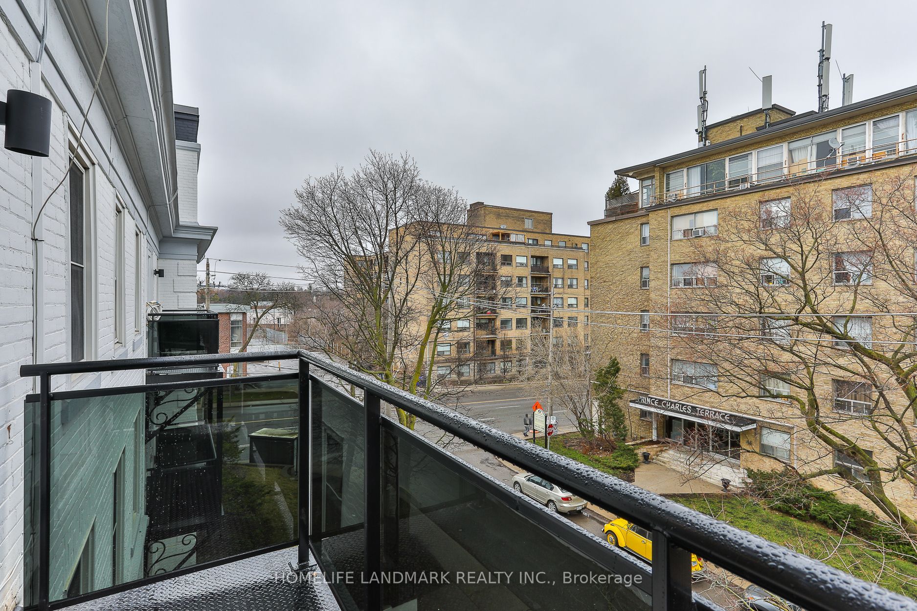697 Eglinton Avenue W, #105