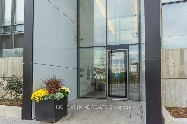 32 Trolley Cres, #1003