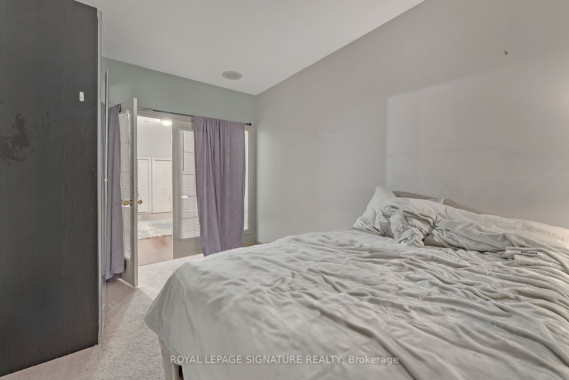393 King Street W, #605