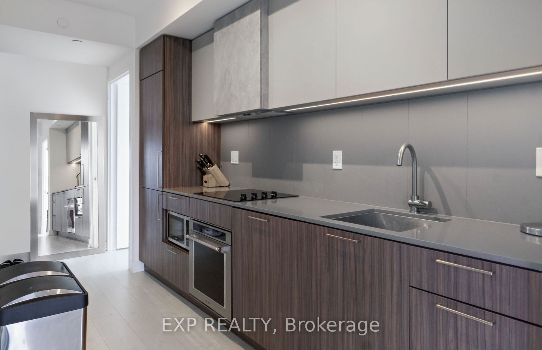19 Western Battery Rd, #2019