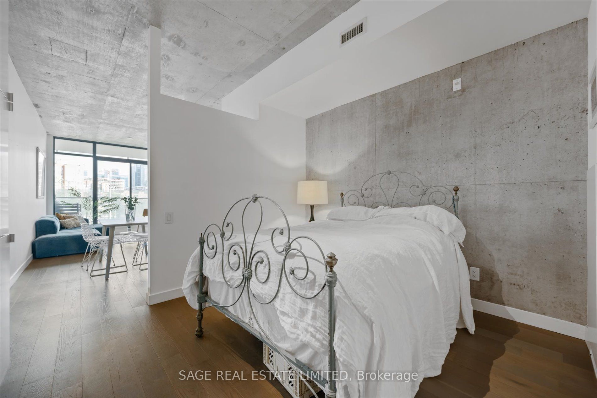 25 Stafford Street #302
