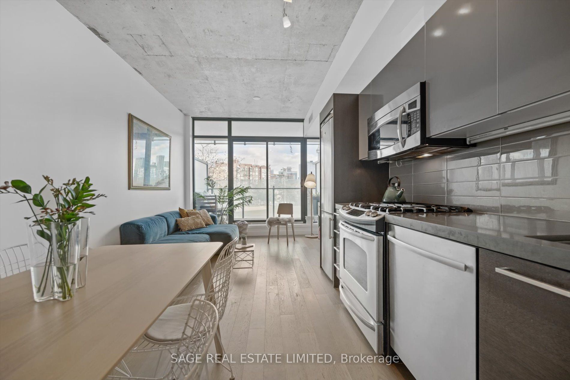 25 Stafford Street #302