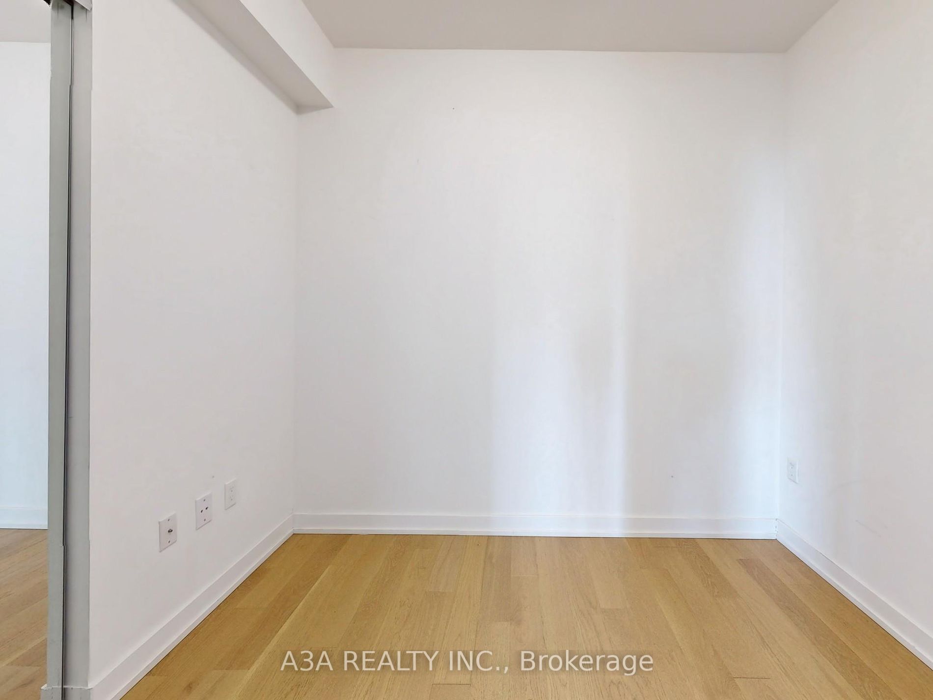 1 Yorkville Ave, #2605