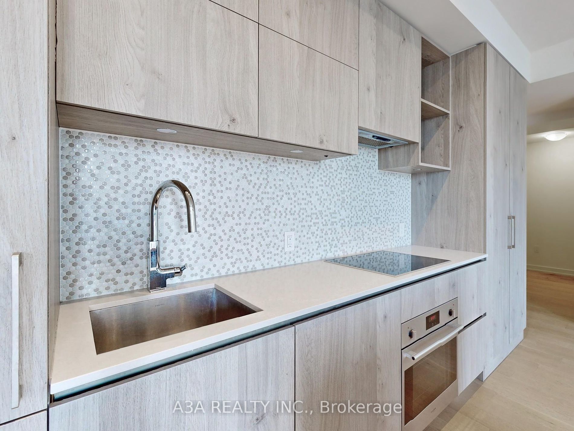 1 Yorkville Ave, #2605