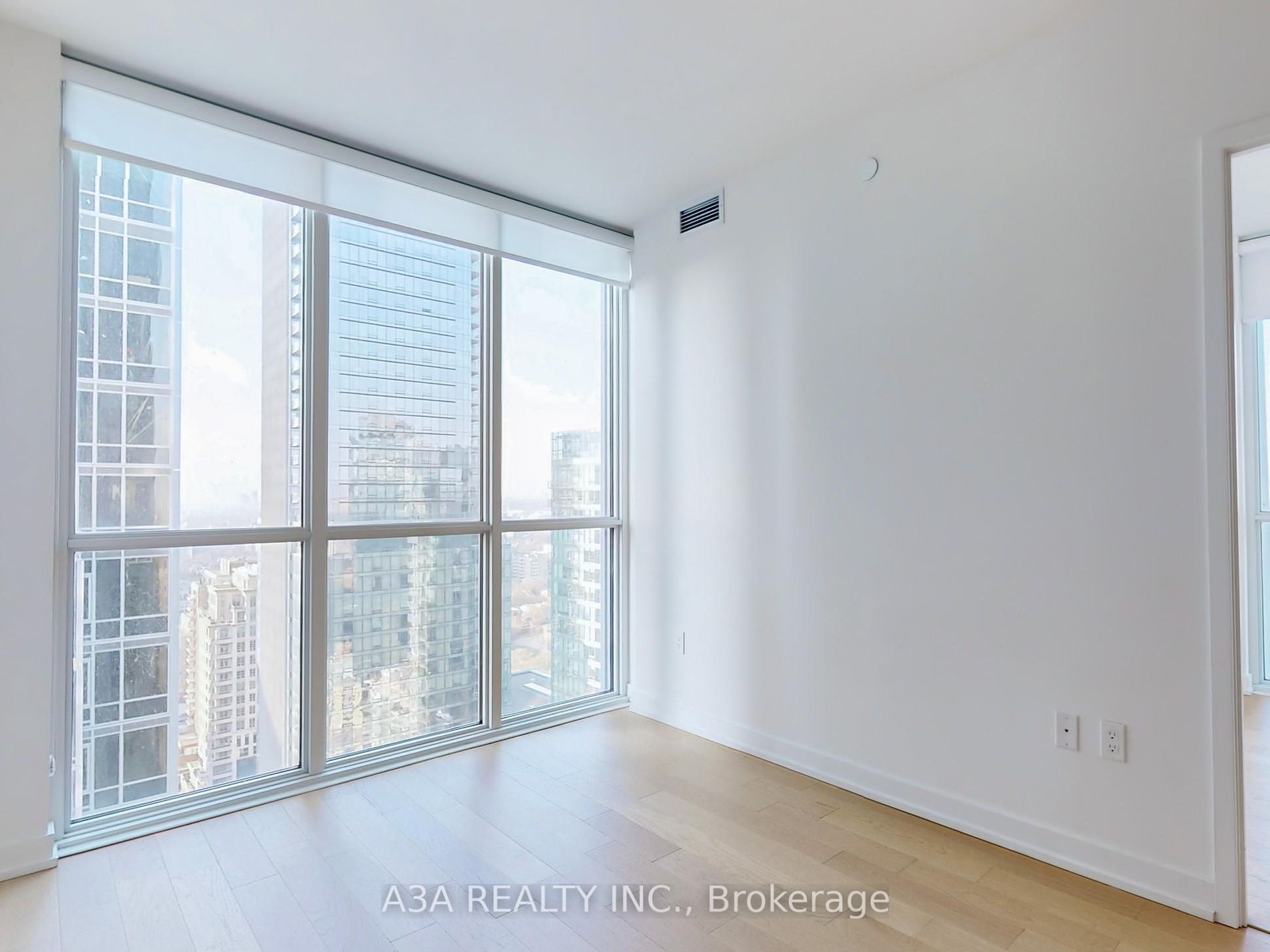 1 Yorkville Ave, #2605