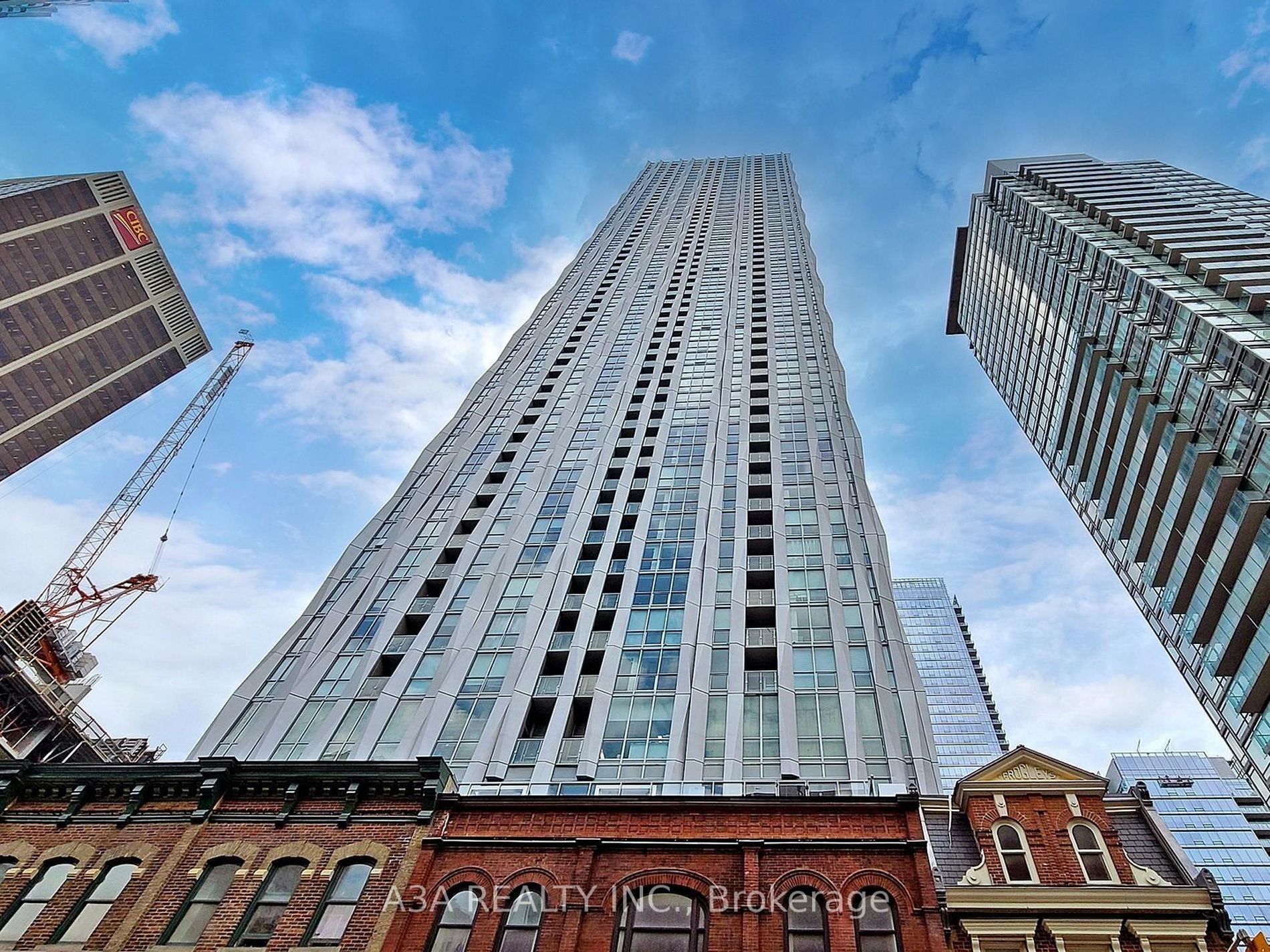 1 Yorkville Ave, #2605