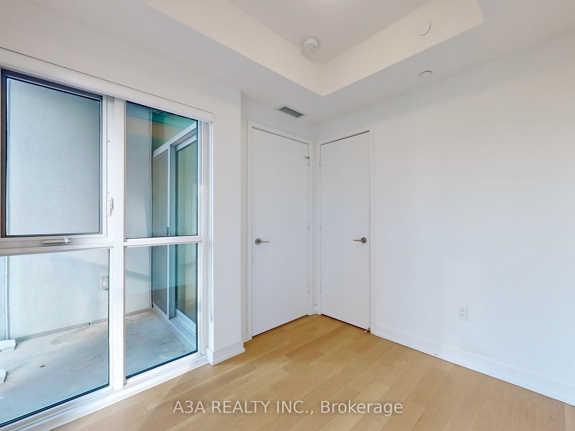 1 Yorkville Ave, #2605