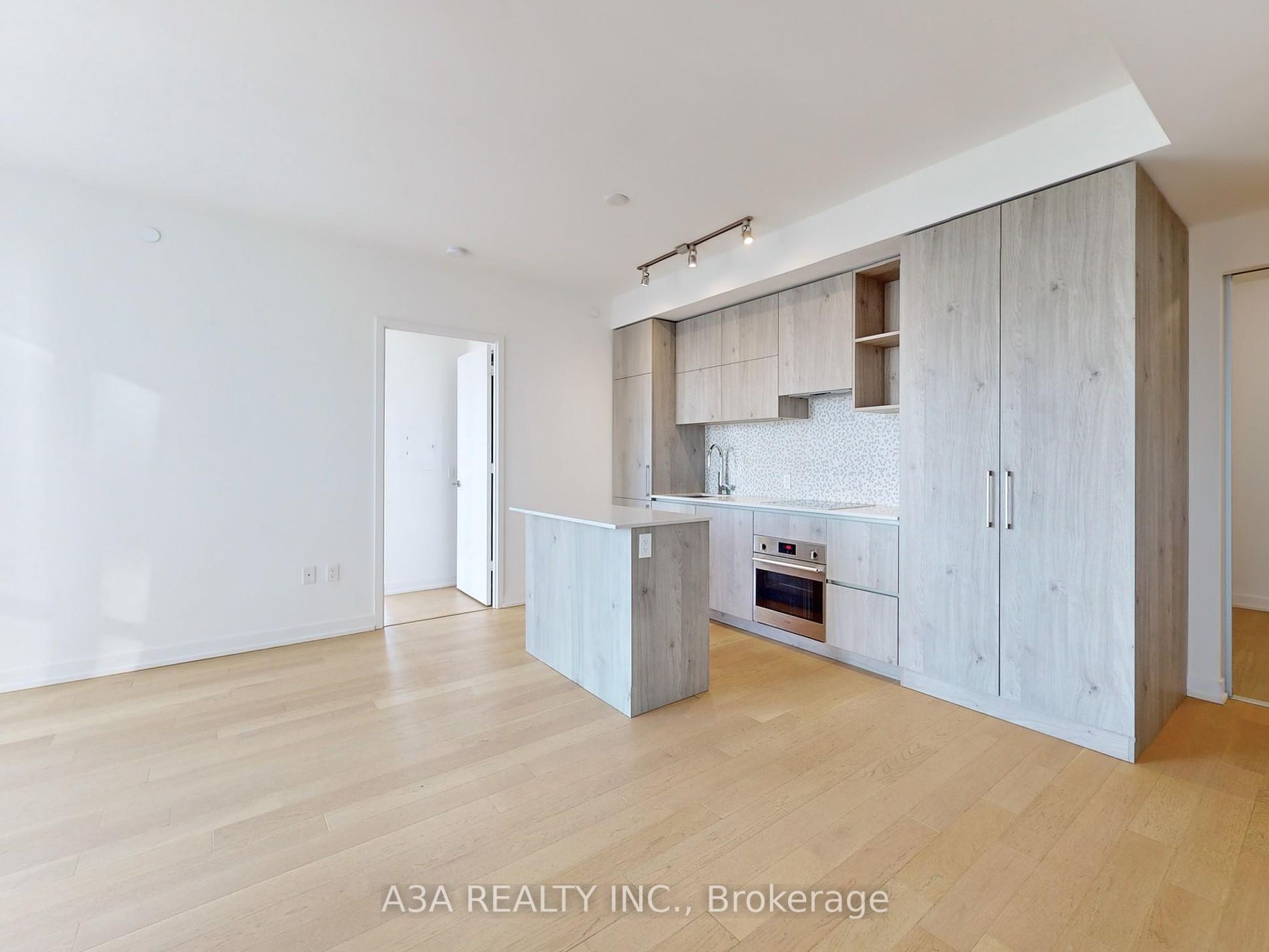 1 Yorkville Ave, #2605