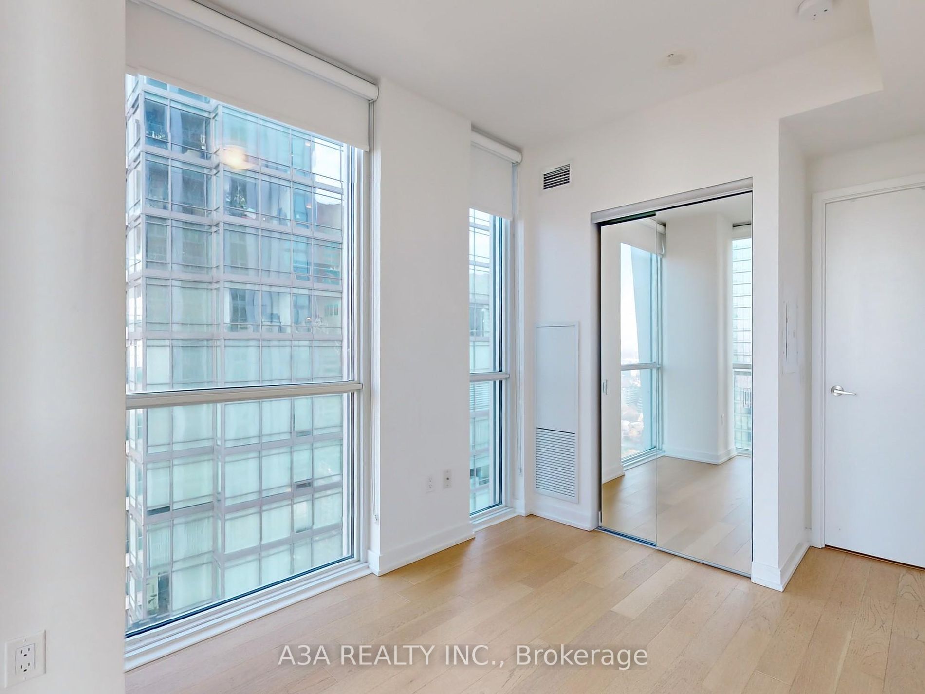 1 Yorkville Ave, #2605