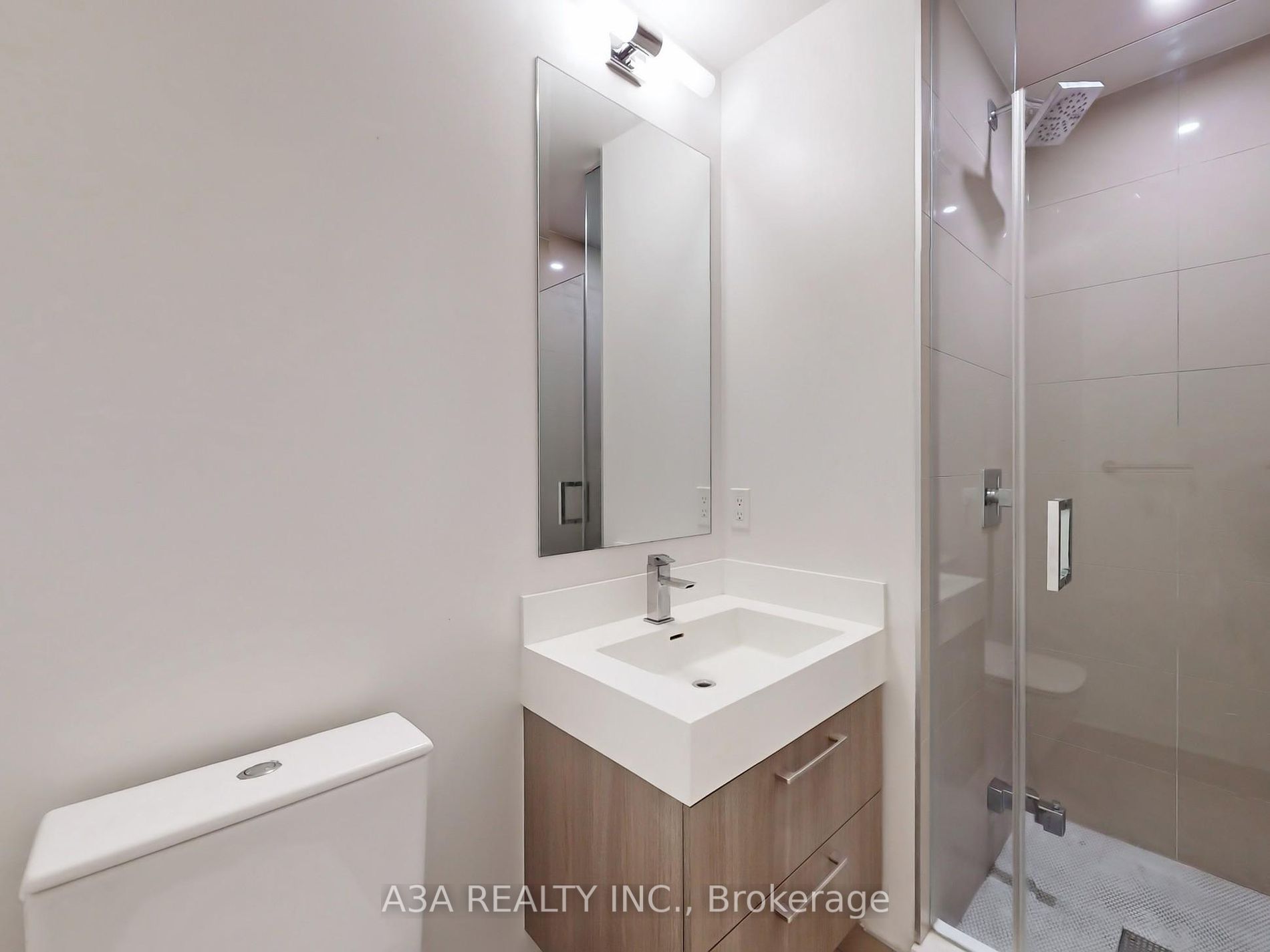 1 Yorkville Ave, #2605