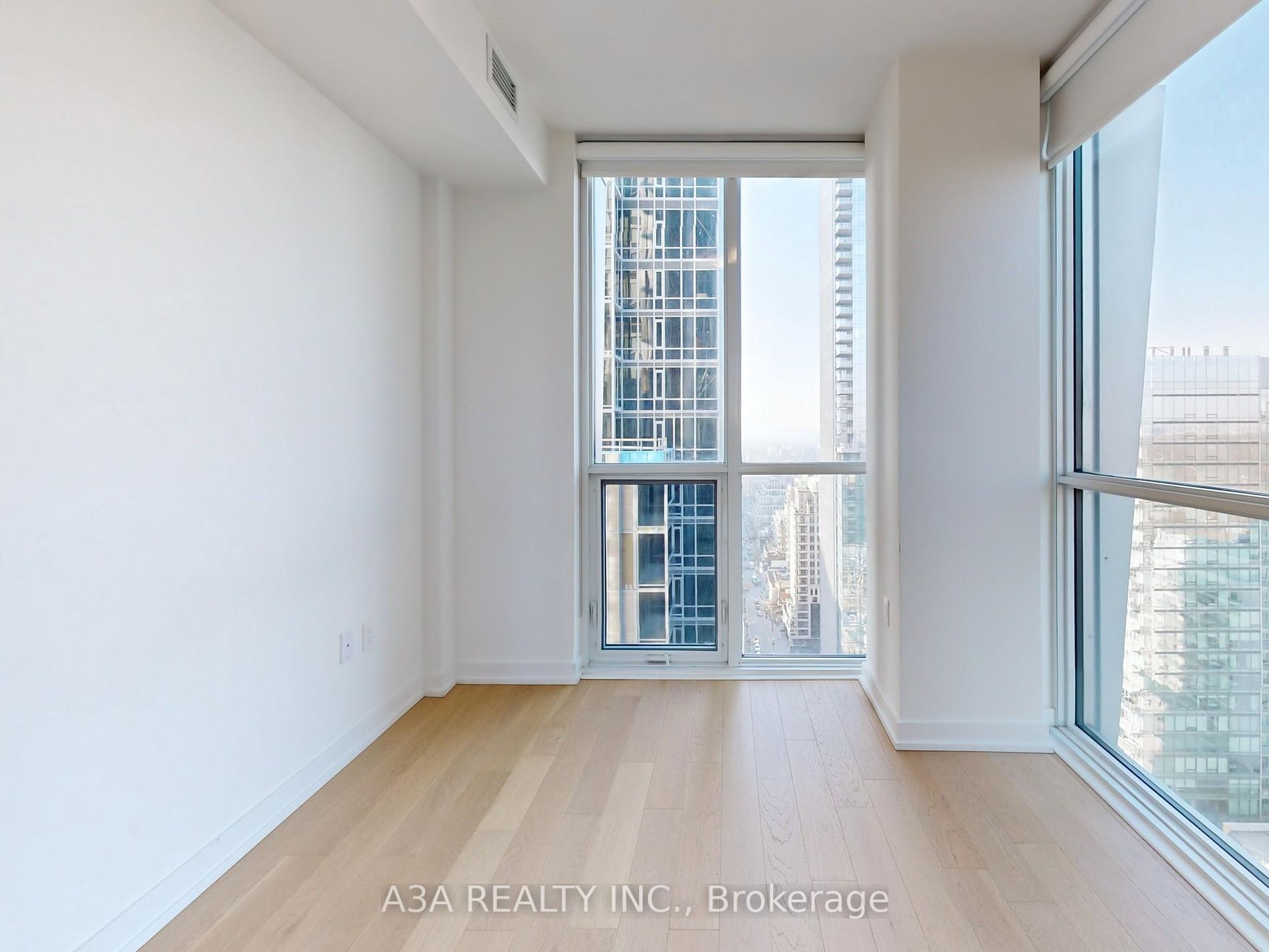 1 Yorkville Ave, #2605