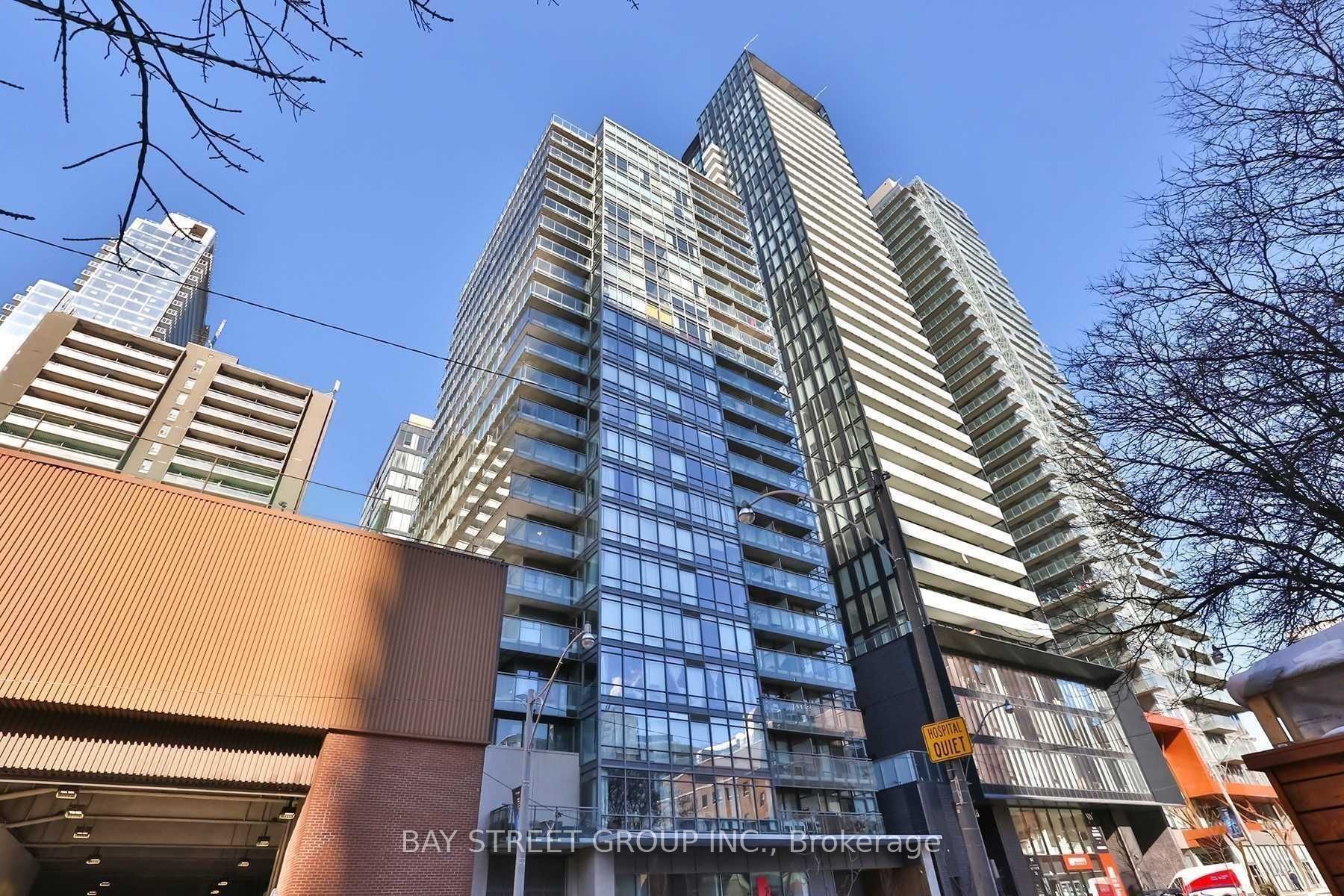 22 Wellesley Street E #2102