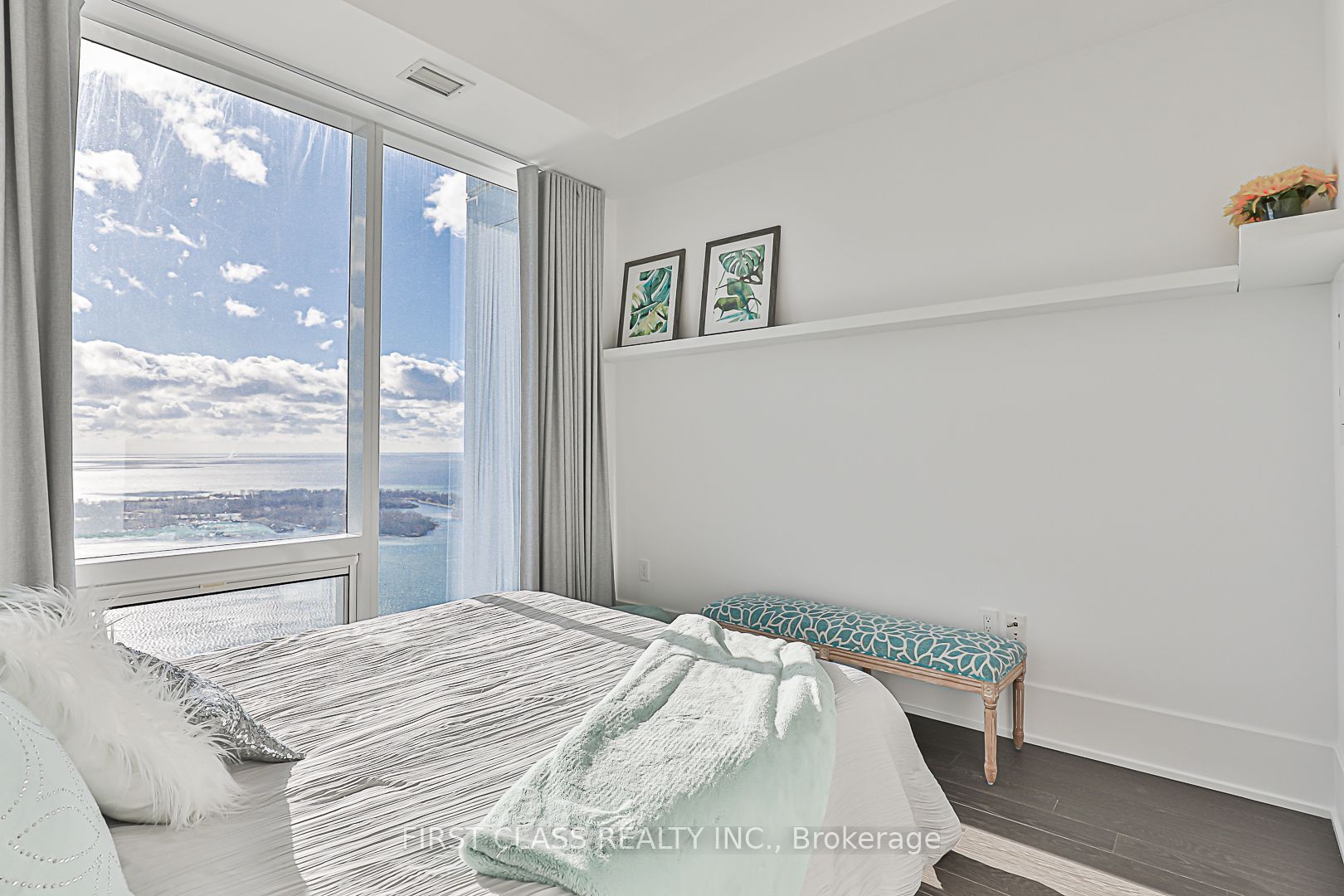 10 York St, #6305