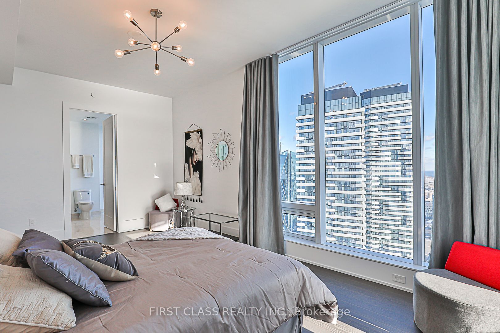10 York St, #6305