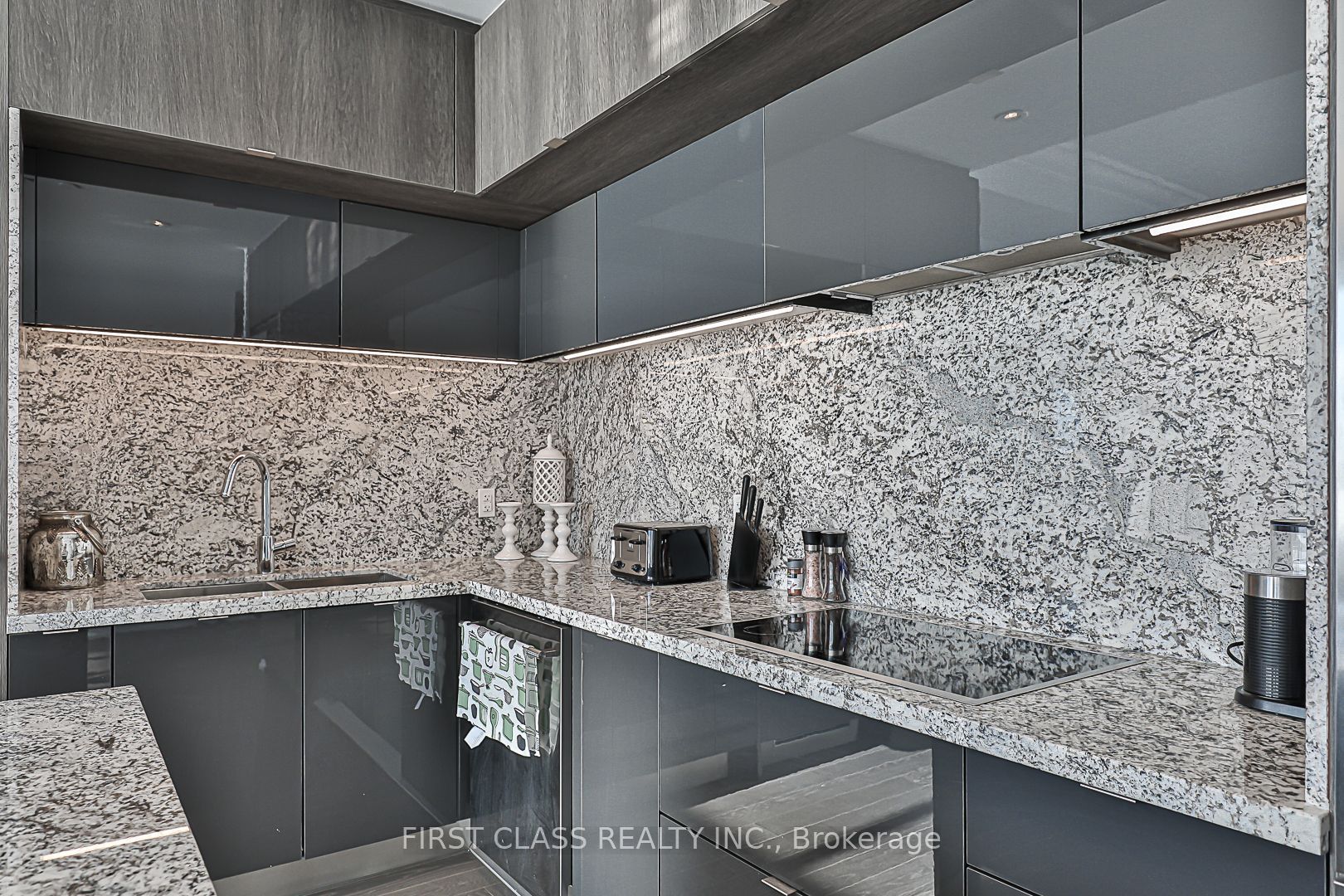 10 York St, #6305