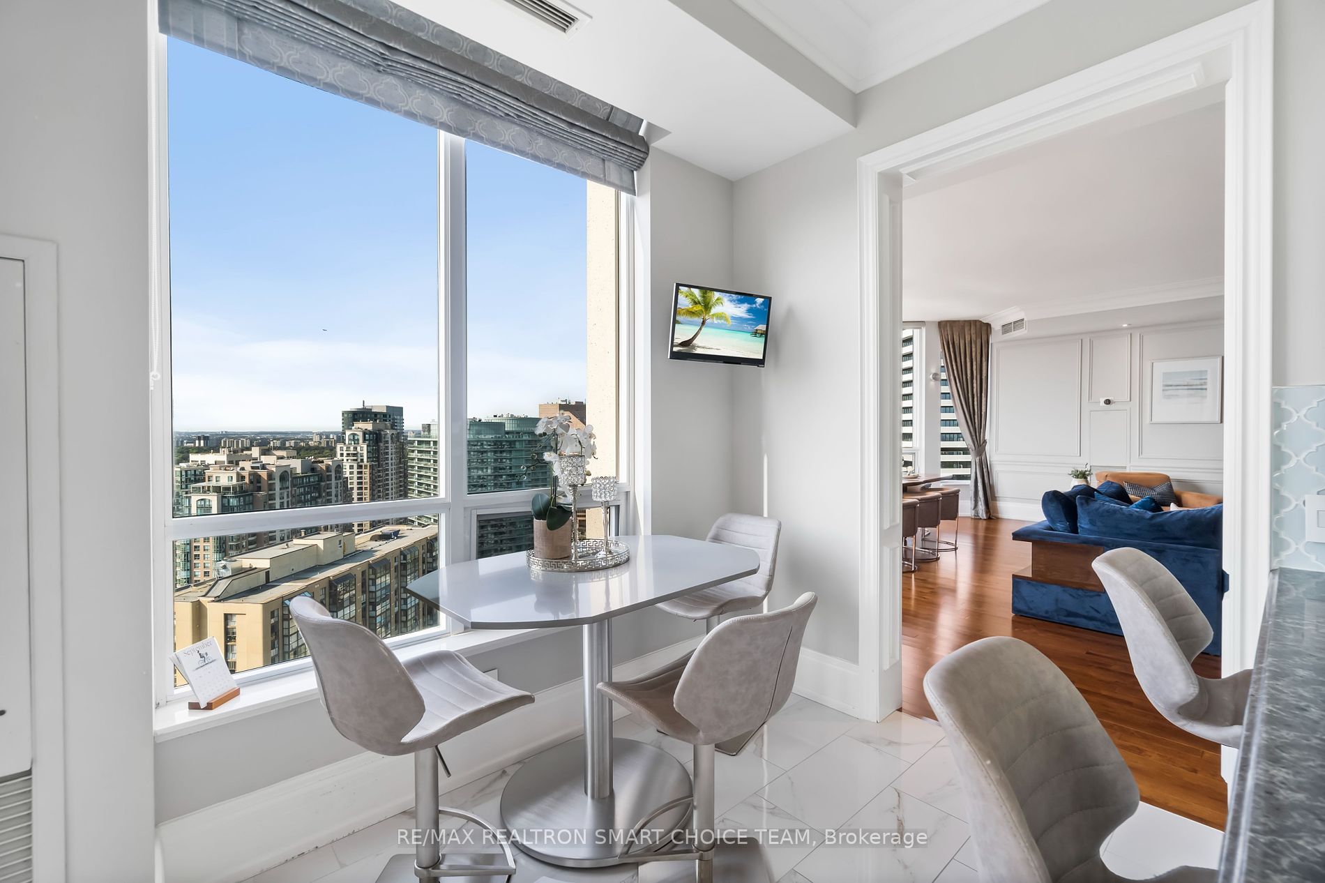 500 Doris Avenue, #LPH2819