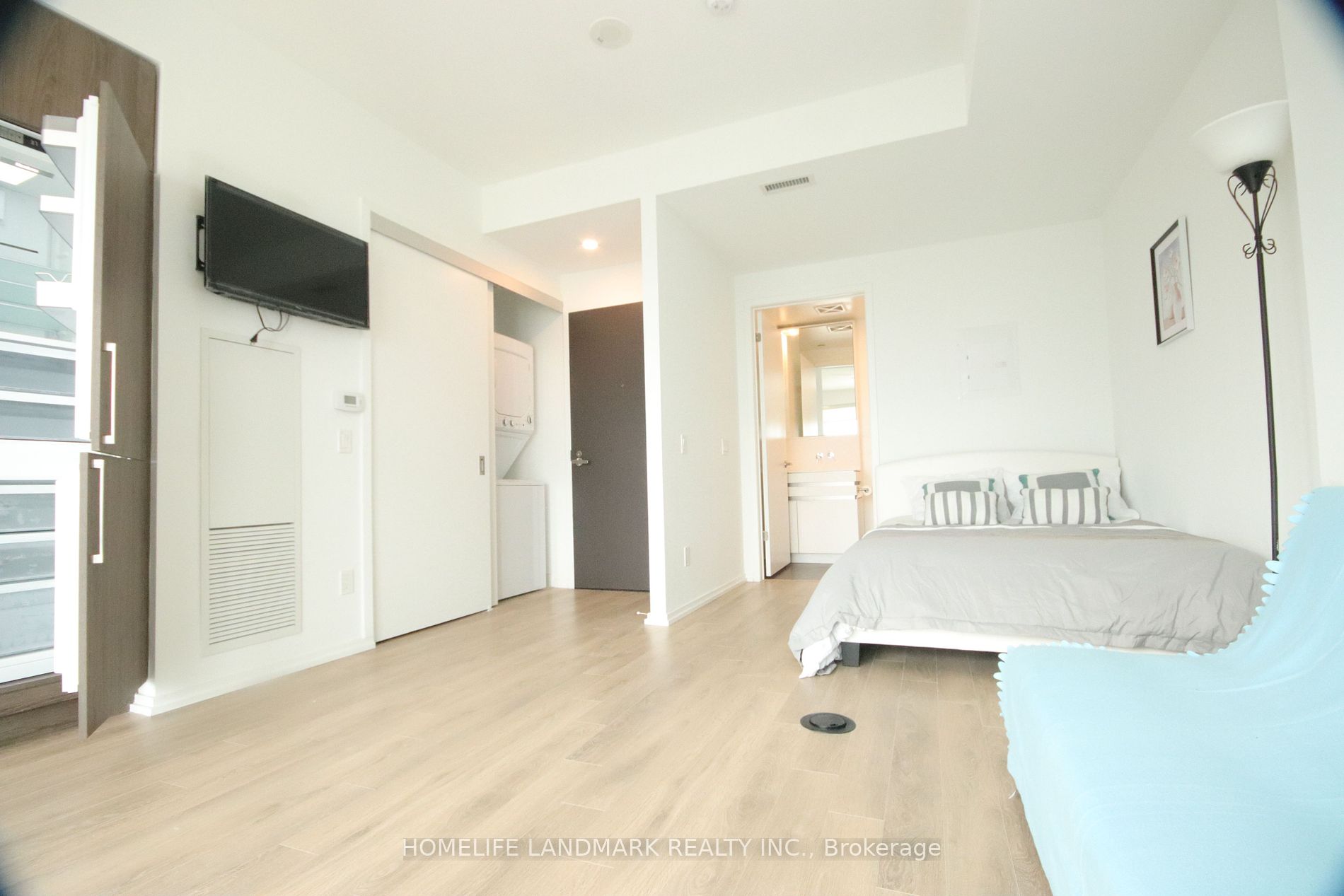 197 Yonge St, #5508