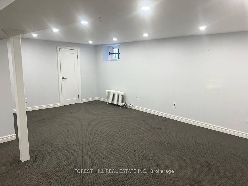 926 Avenue Rd, #Lower