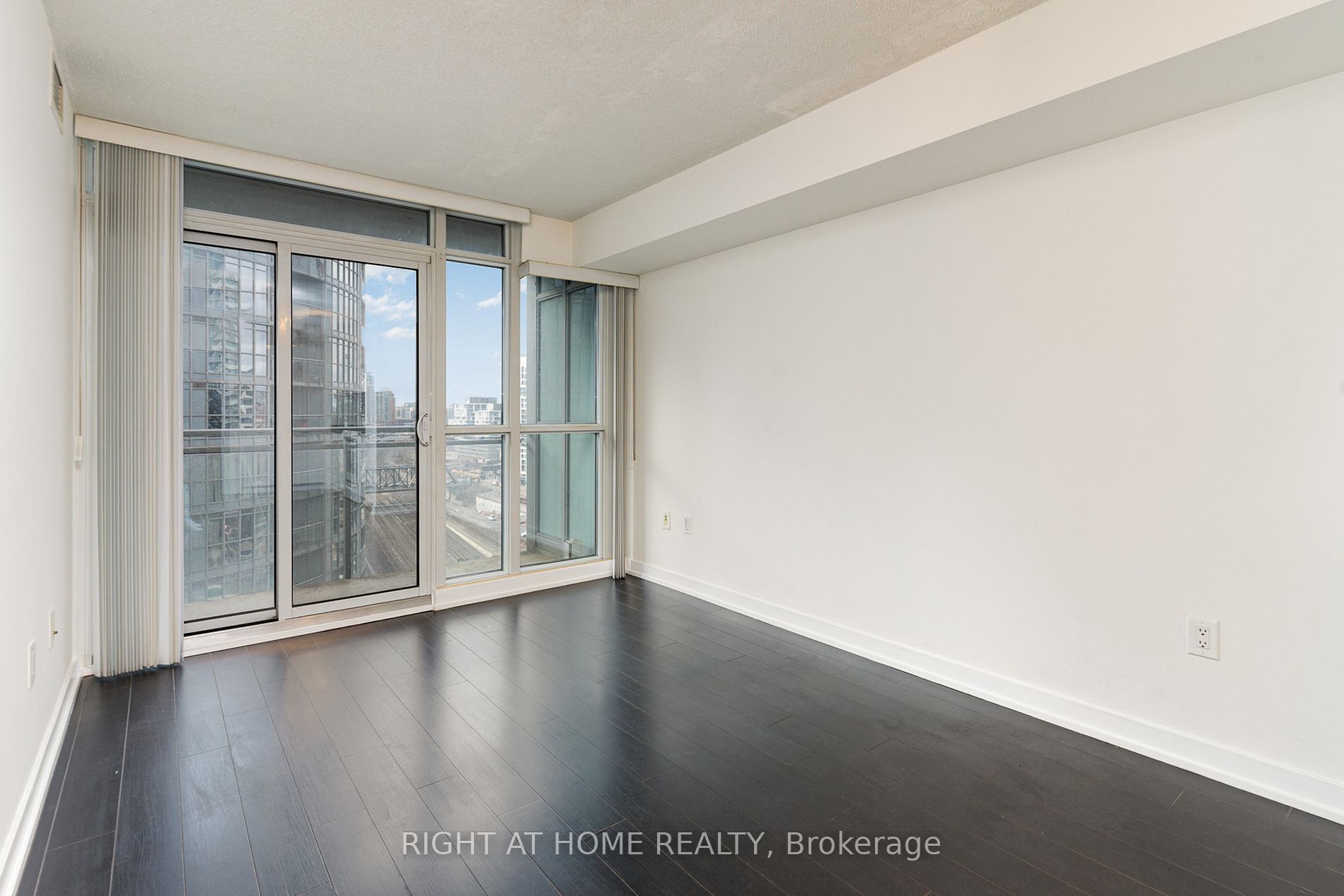 15 Iceboat Terrace, #1611
