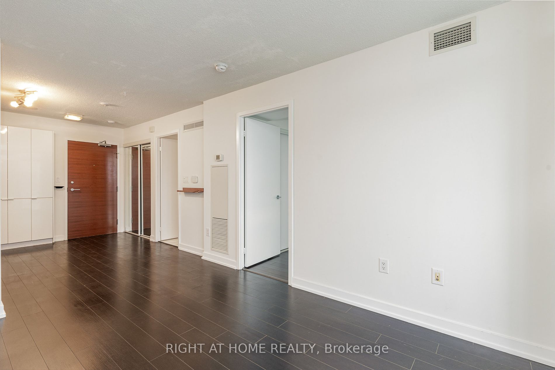 15 Iceboat Terrace, #1611