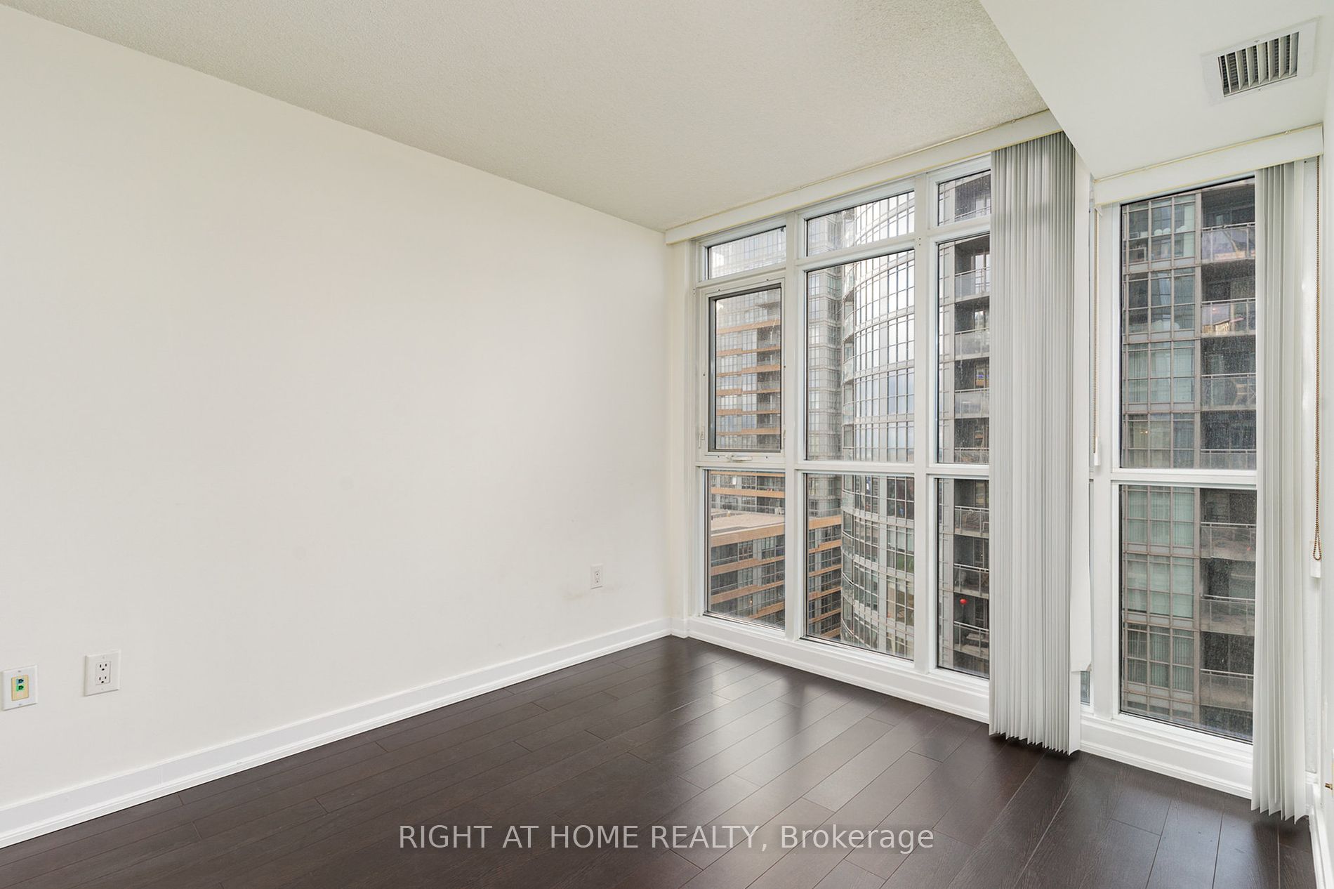 15 Iceboat Terrace, #1611