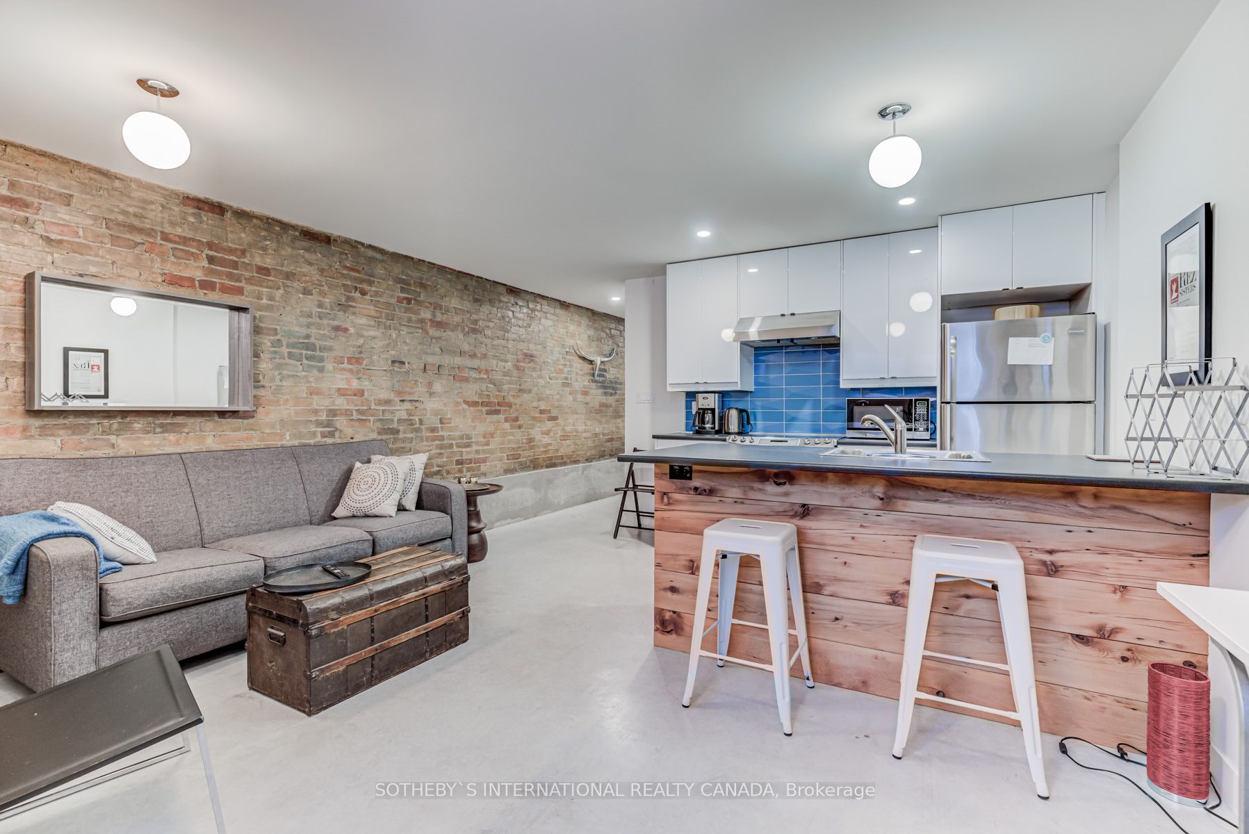 324 Markham Street #1