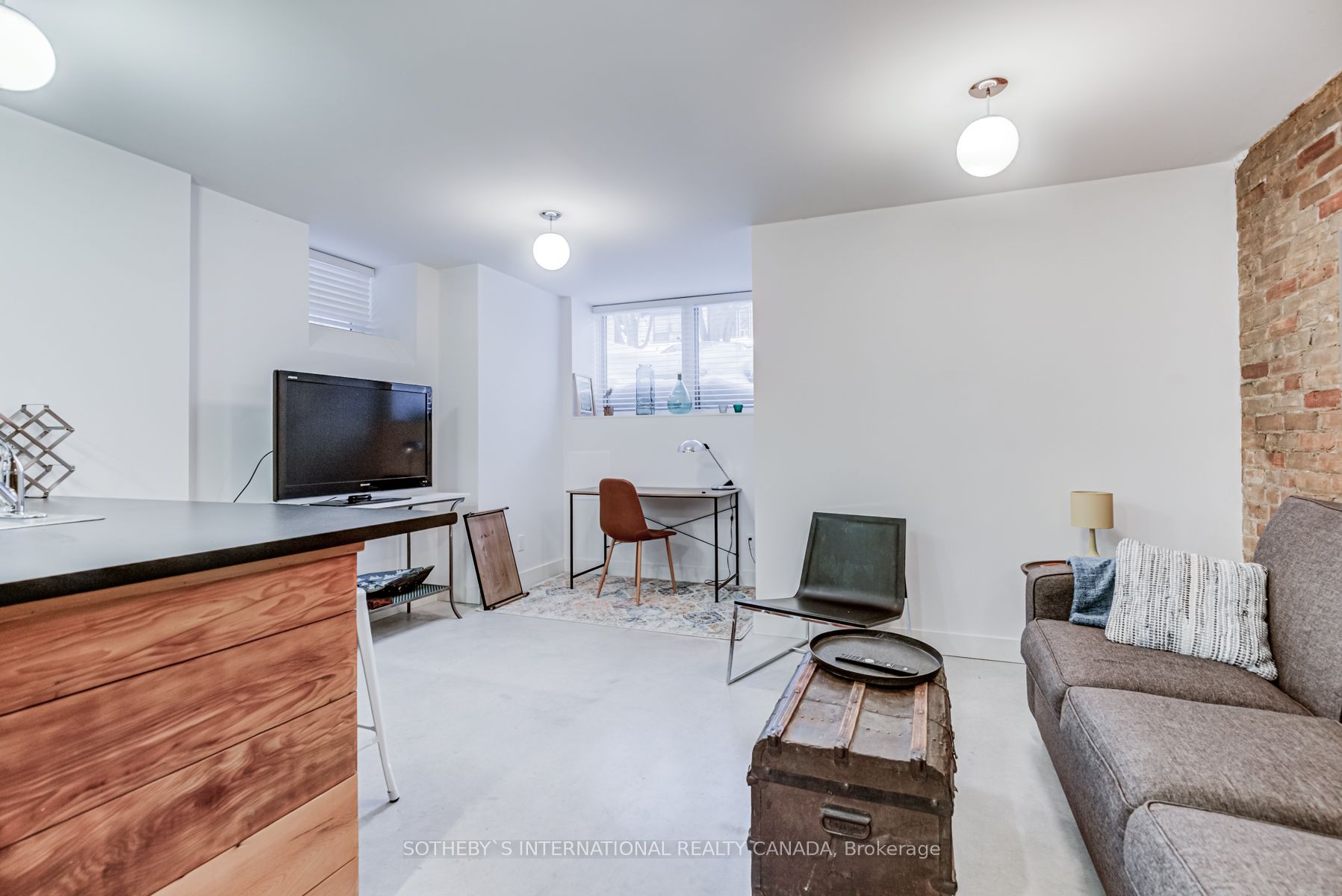 324 Markham Street #1
