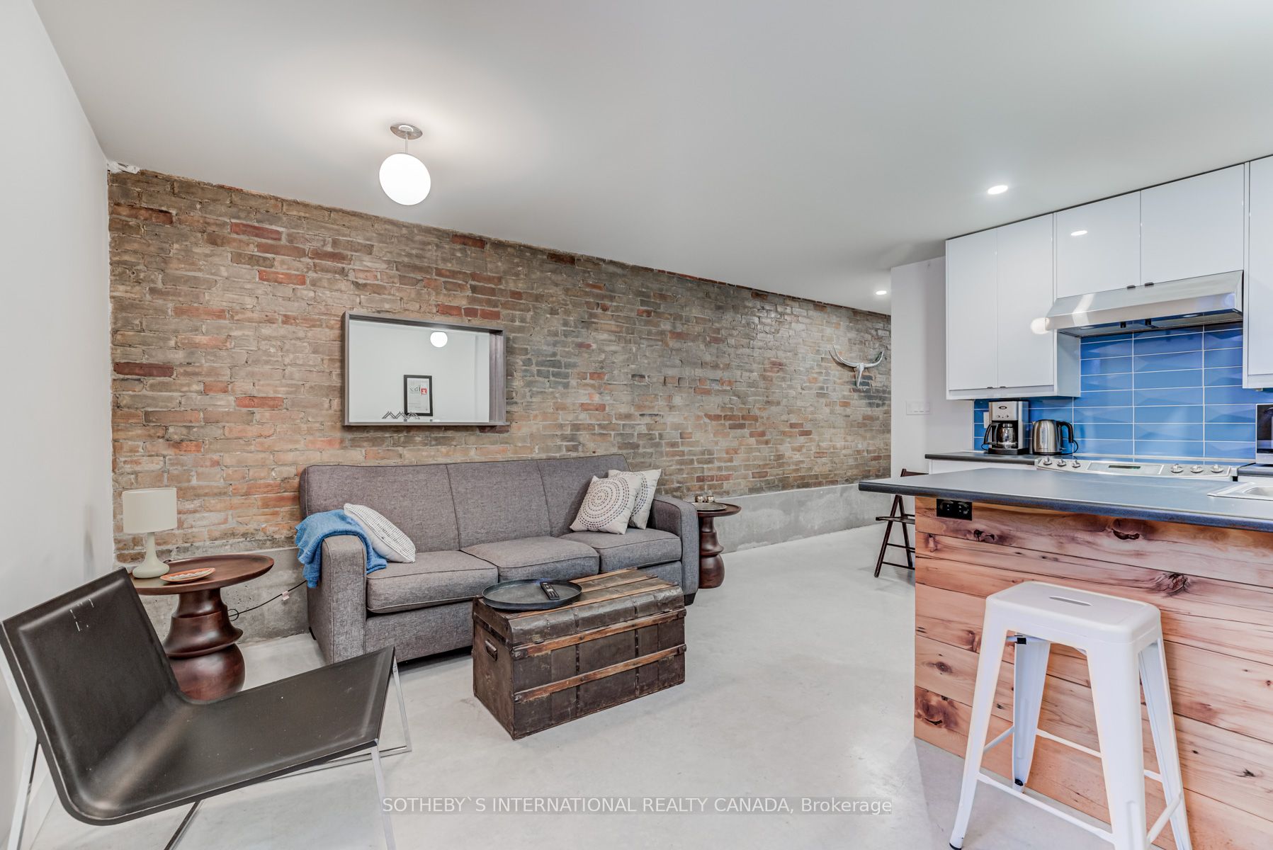 324 Markham Street #1