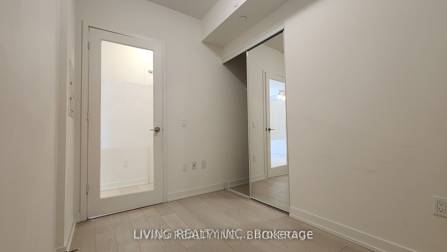1 Yorkville Ave, #3607