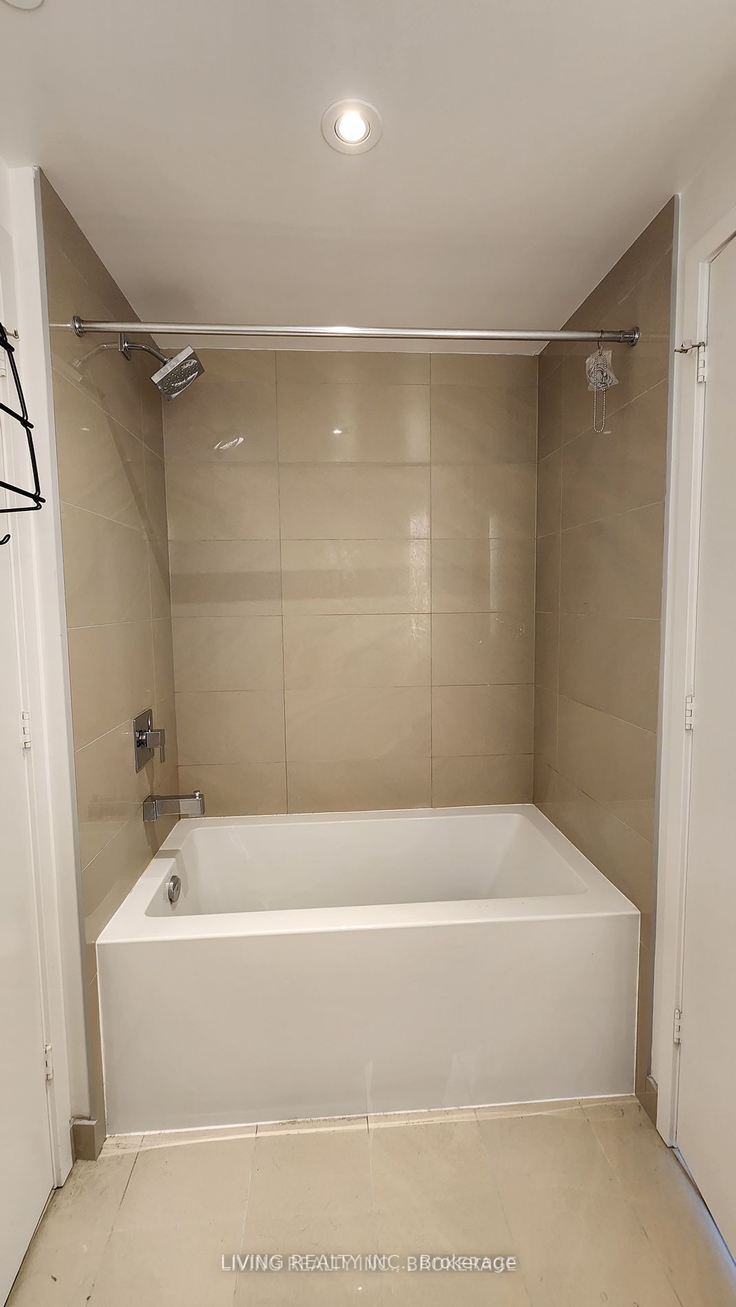1 Yorkville Ave, #3607