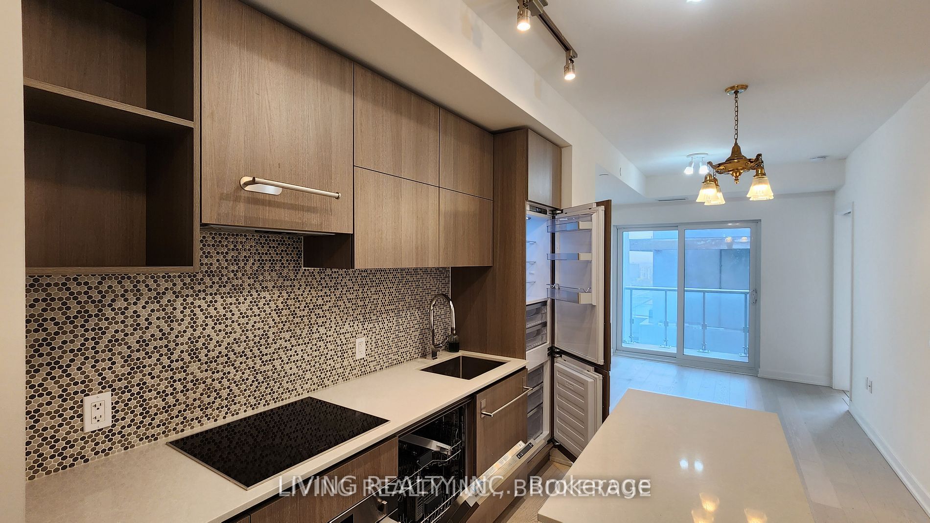 1 Yorkville Ave, #3607