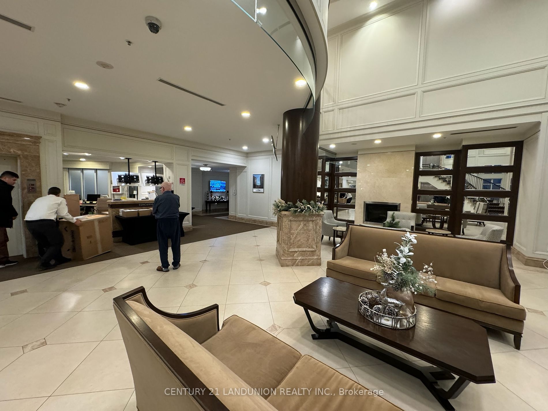 10 Bloorview Pl, #911