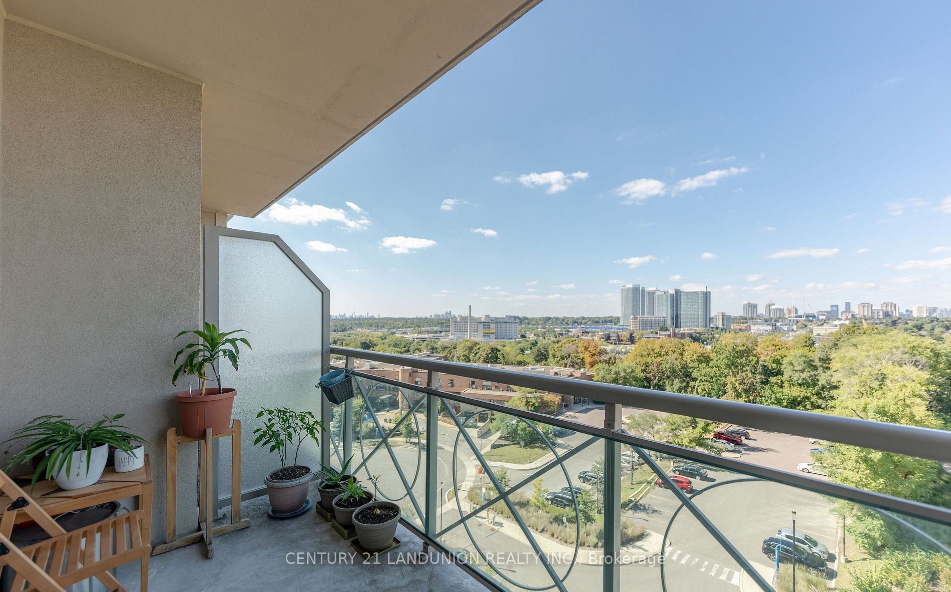10 Bloorview Pl, #911