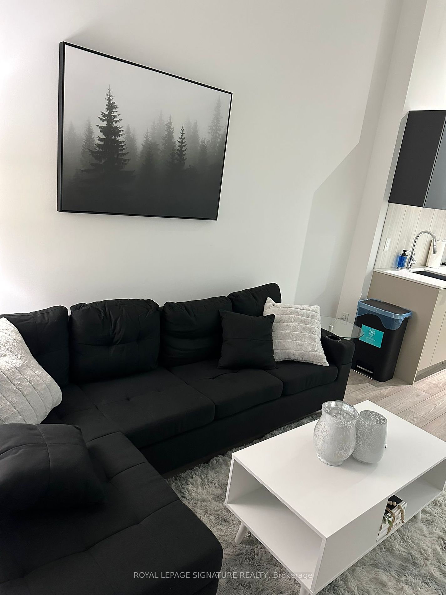 8 Tippett Road #105