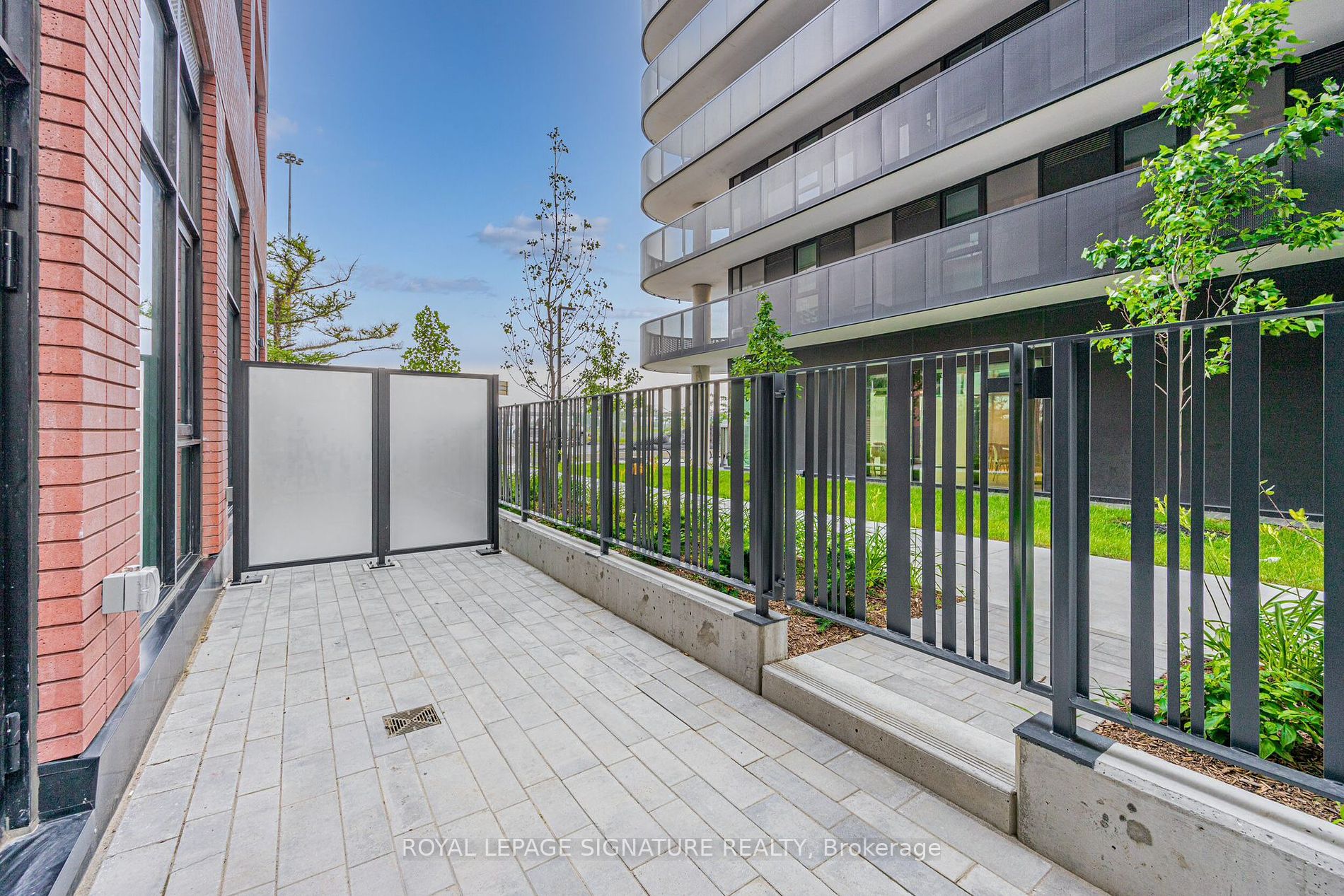 8 Tippett Road #105