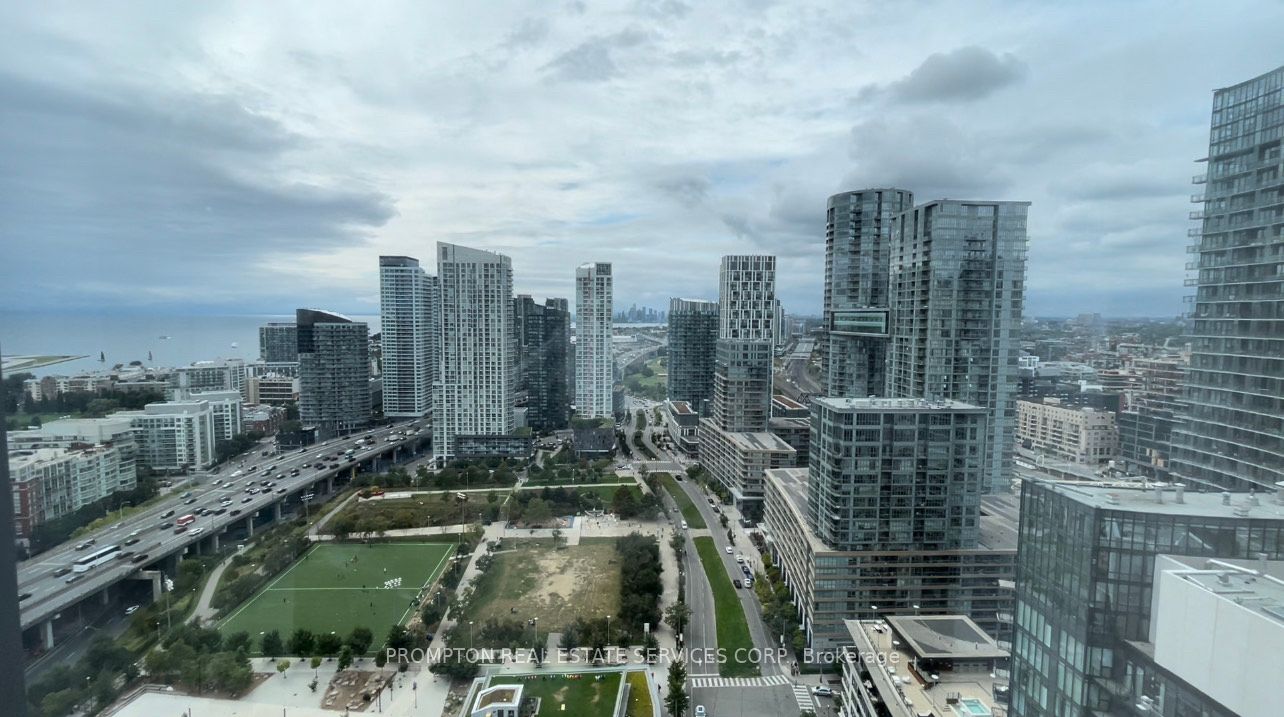 15 Fort York Blvd, #3703
