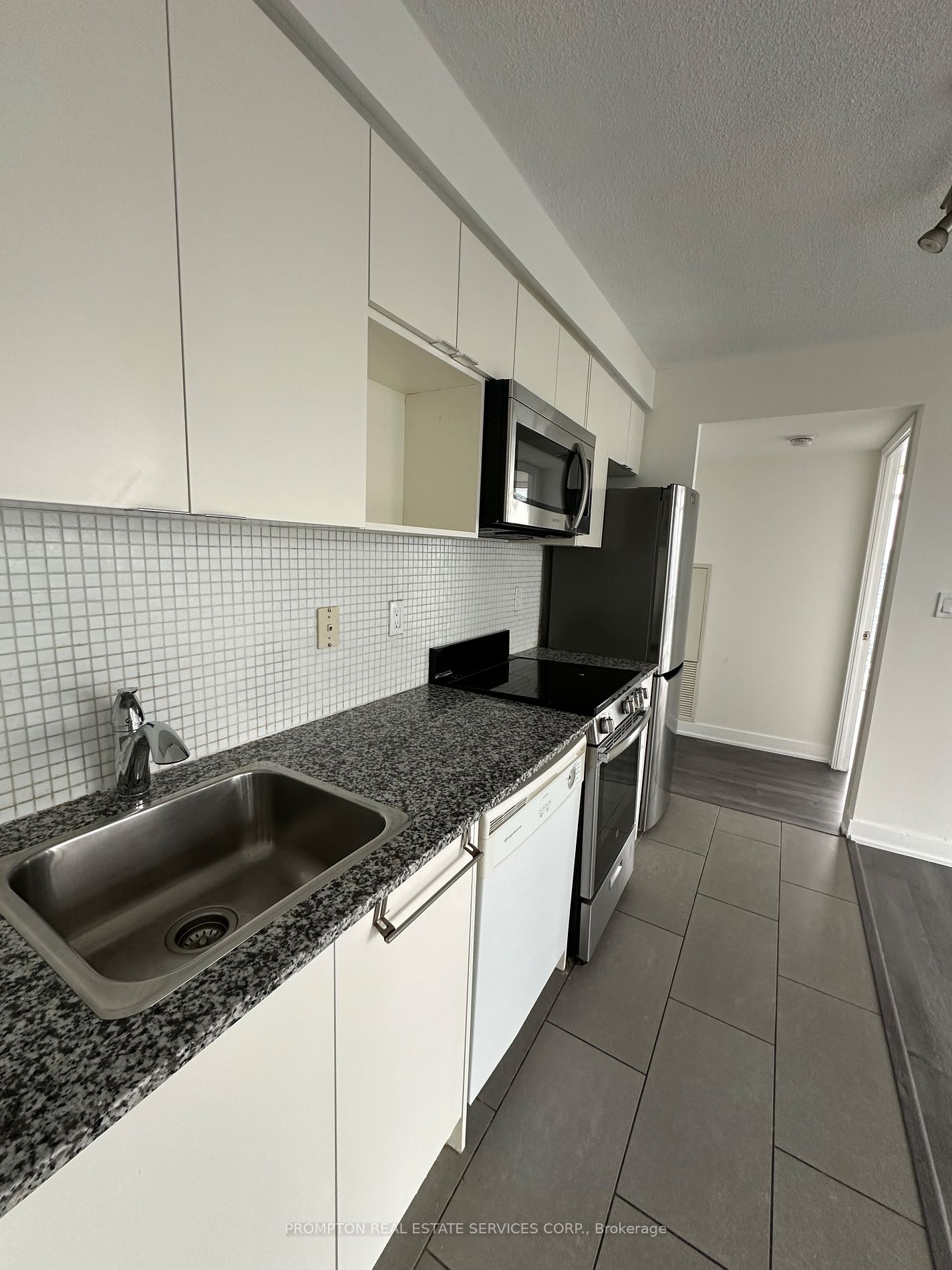 15 Fort York Blvd, #3703