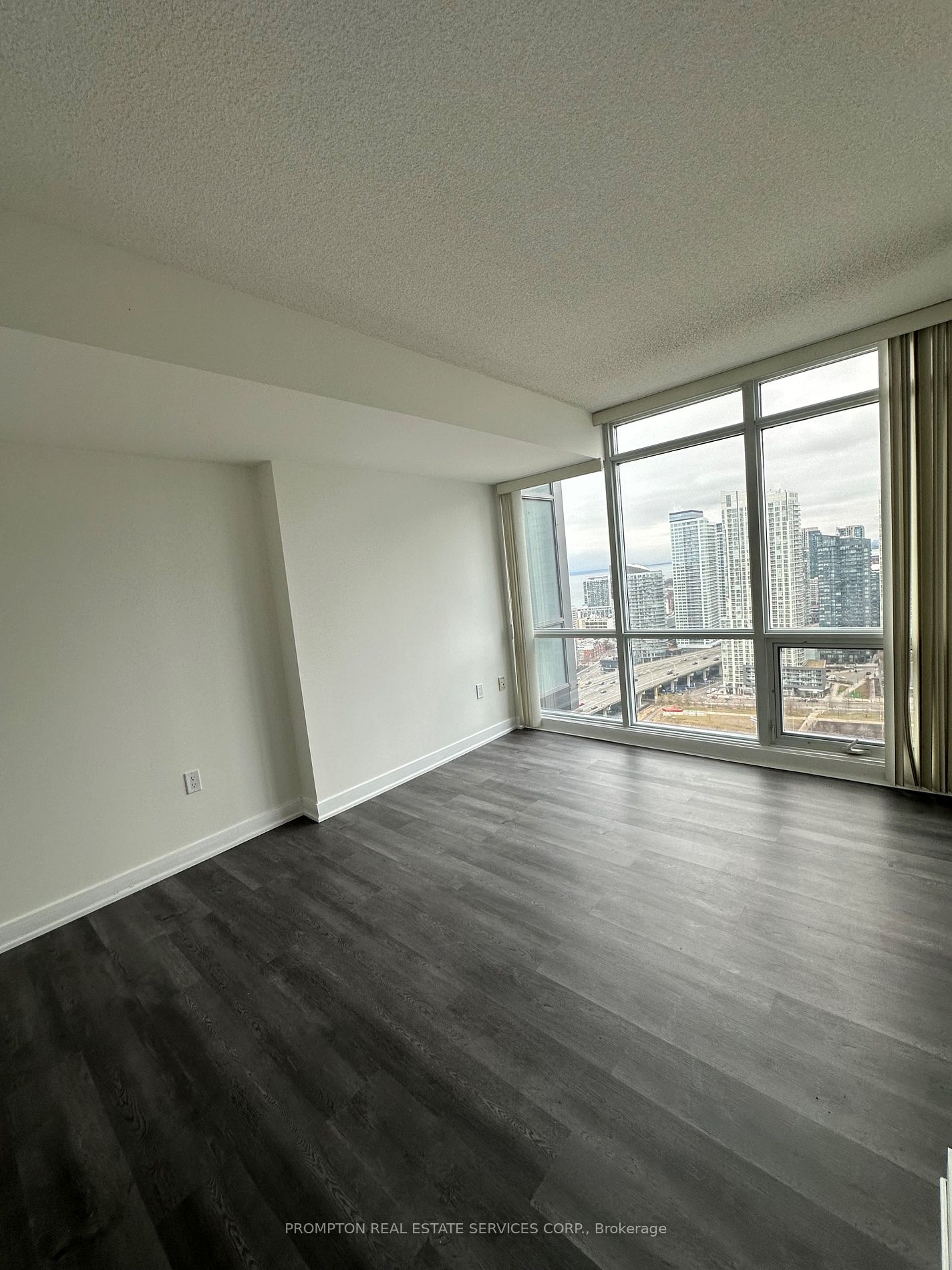 15 Fort York Blvd, #3703